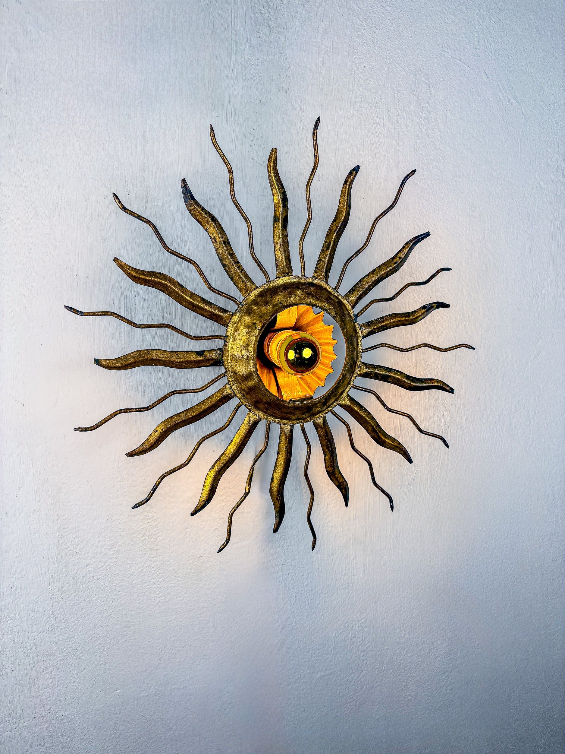 Brutalist Sunburst Ceiling Light – Gilt Iron Rays & Exposed Bulb, France, 1960s — alternate view