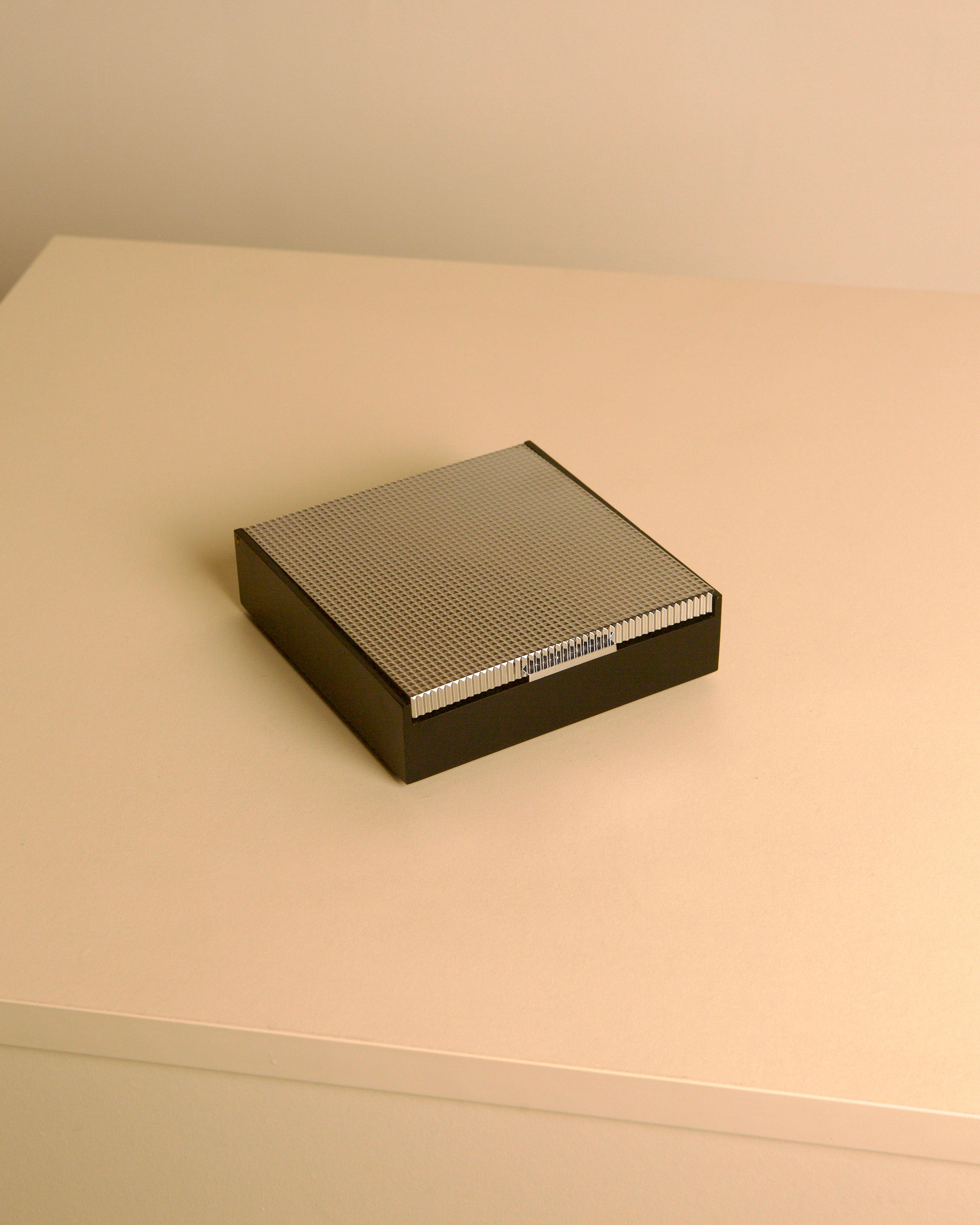Italian box made of metal and plastic, 80s by Treaptyque | The Oblist — vintage design