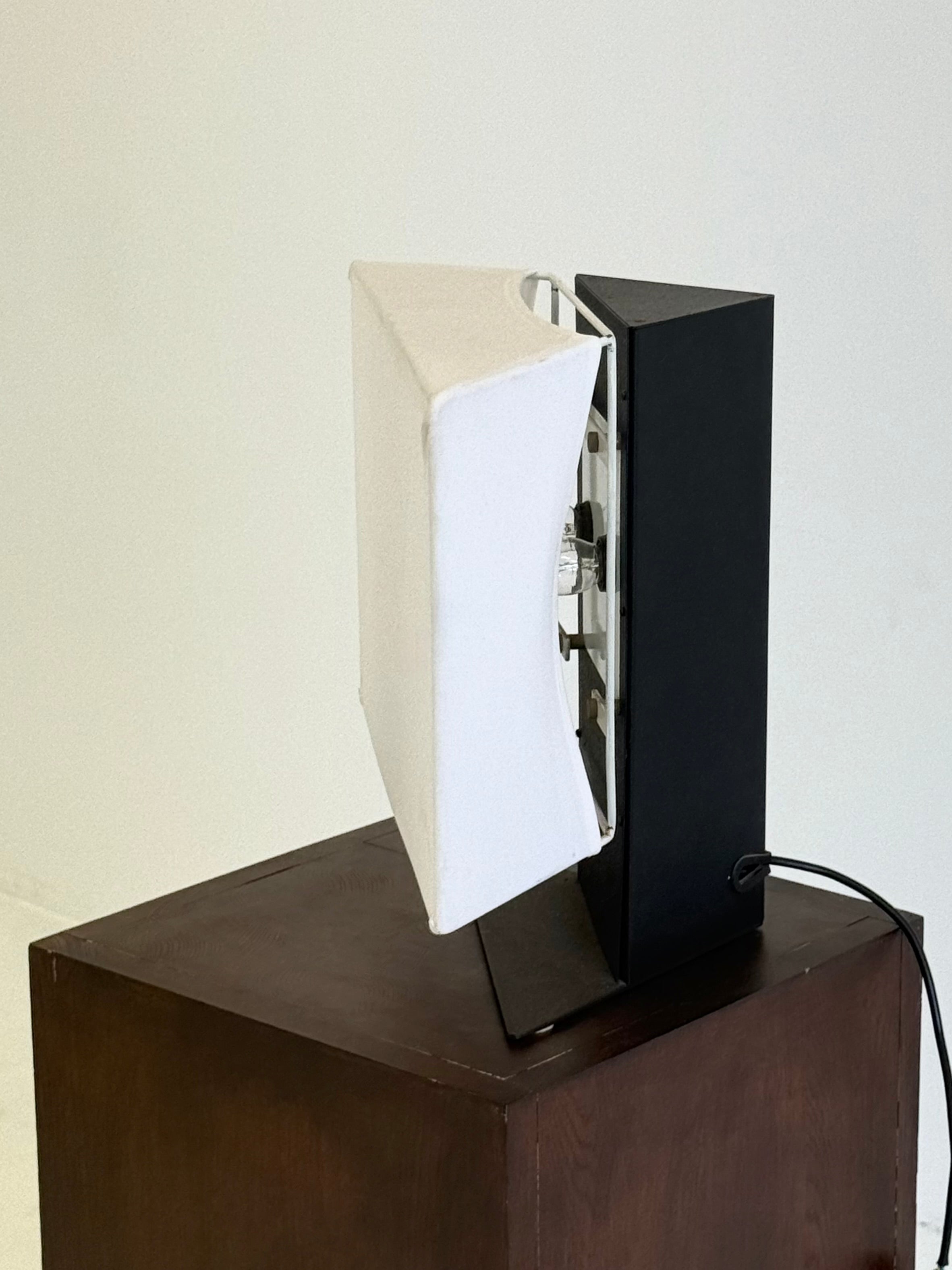 Accademia table lamp by Cini Boeri for Artemide — additional view