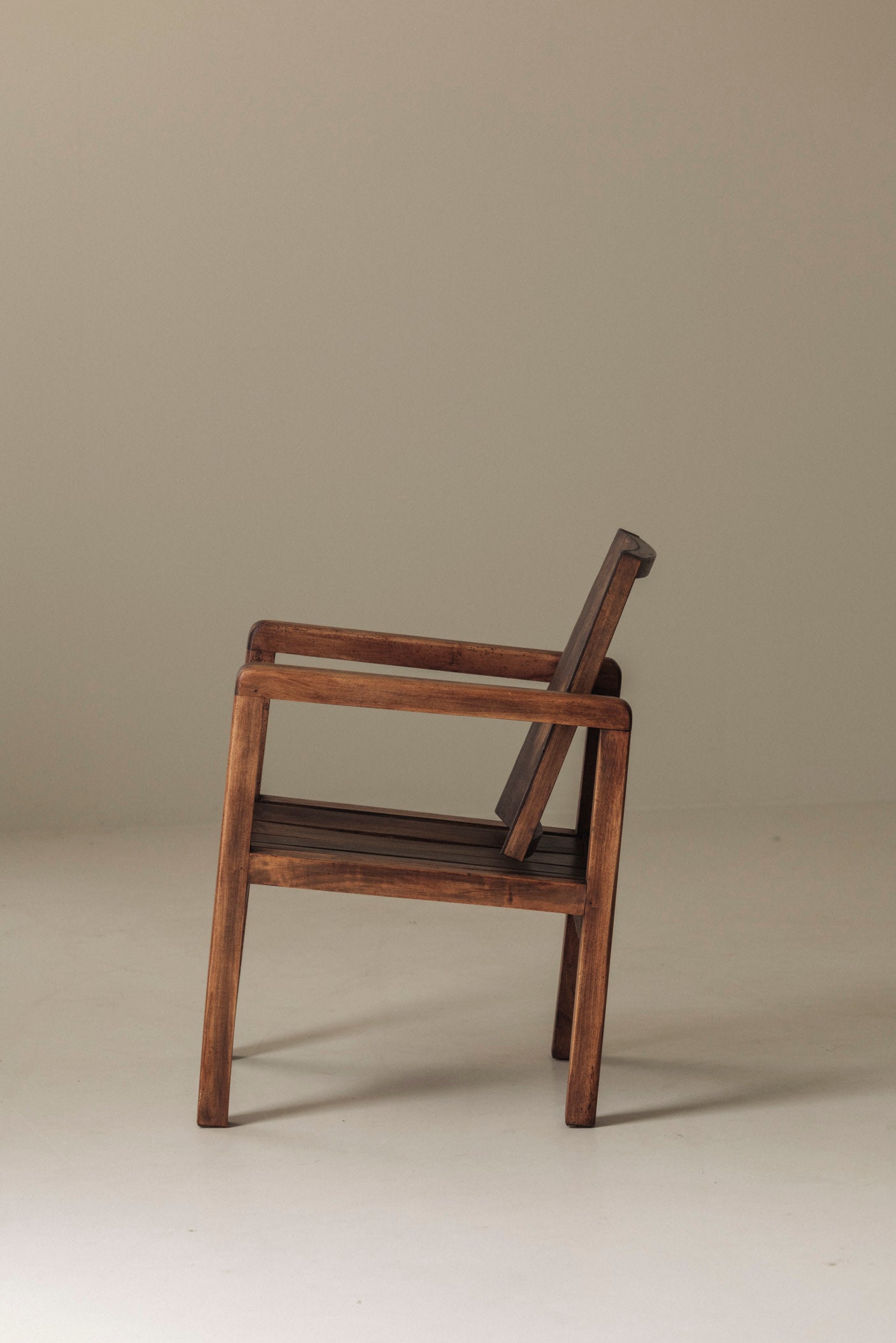 Pair of French Modernist Mahogany Armchairs, 1950s — close-up