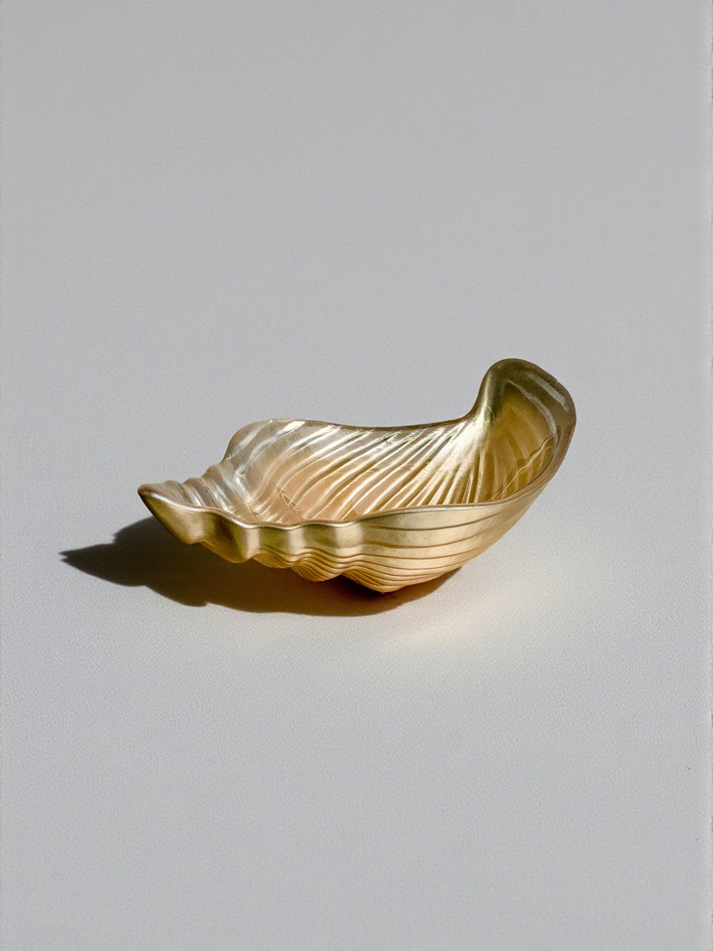 Murano Glass Shell Vide-poches, Italy, 1980s by Malamar Studio | The Oblist — handcrafted gold glass