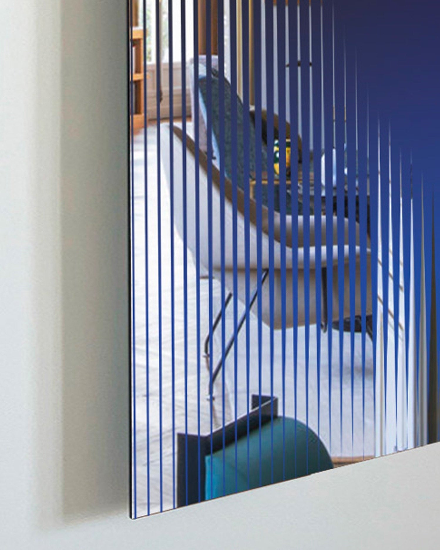 Minimalism mirrored Sculpture - OSMOS 23 — side angle showing reflective surface in modern interior