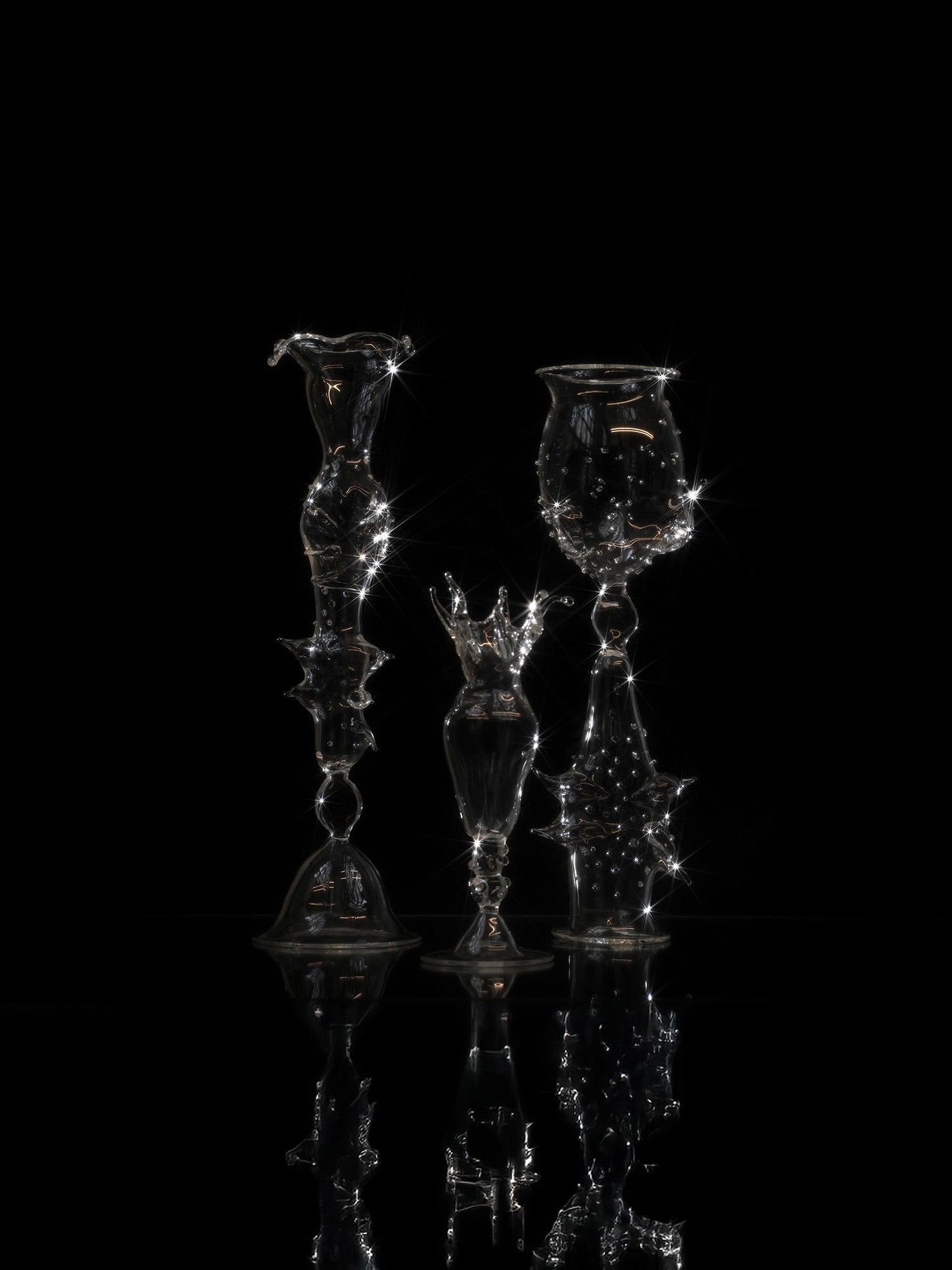 Besos - Decorative Glass Sculpture — side angle