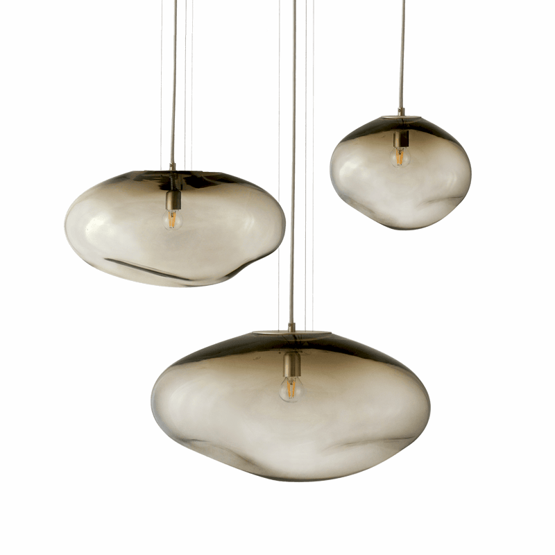 HAUMEA AMORPH pendant - size M (L: 32cm), L (L: 40cm), XL (L: 47cm) — close-up of smoky glass surface