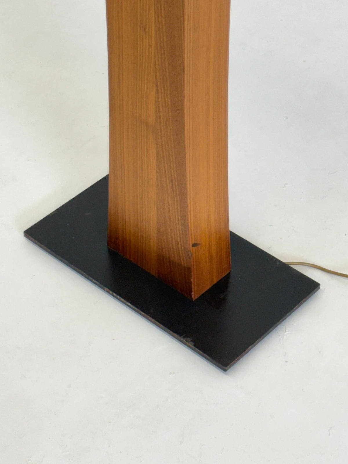 Italian Mid Century teak floor lamp — view 21