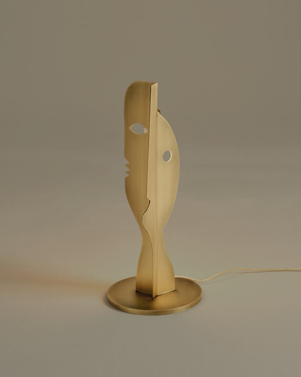 Deramo Table Lamp