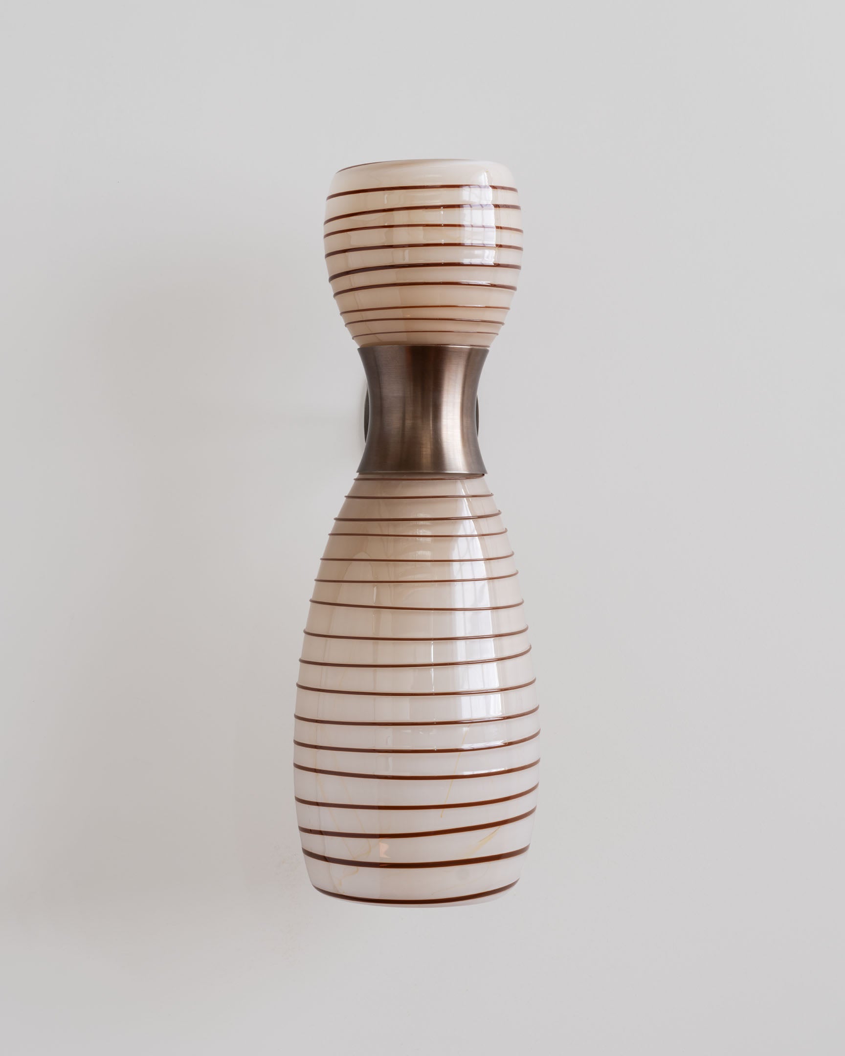 Applique Taff en verre soufflé à la main et laiton