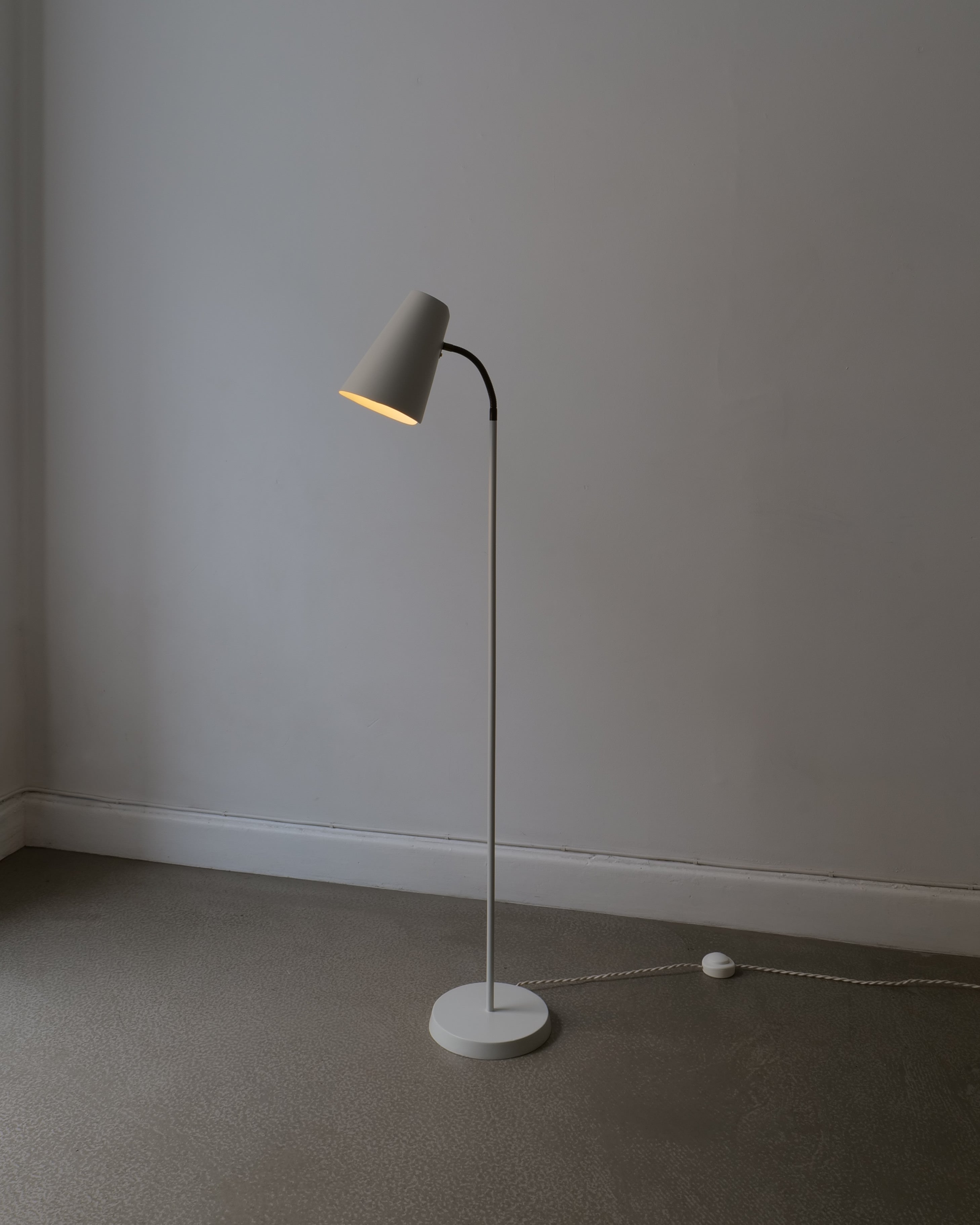 Harald Notini Böhlmarks Model 225 Floor Lamp 1940s — detail view