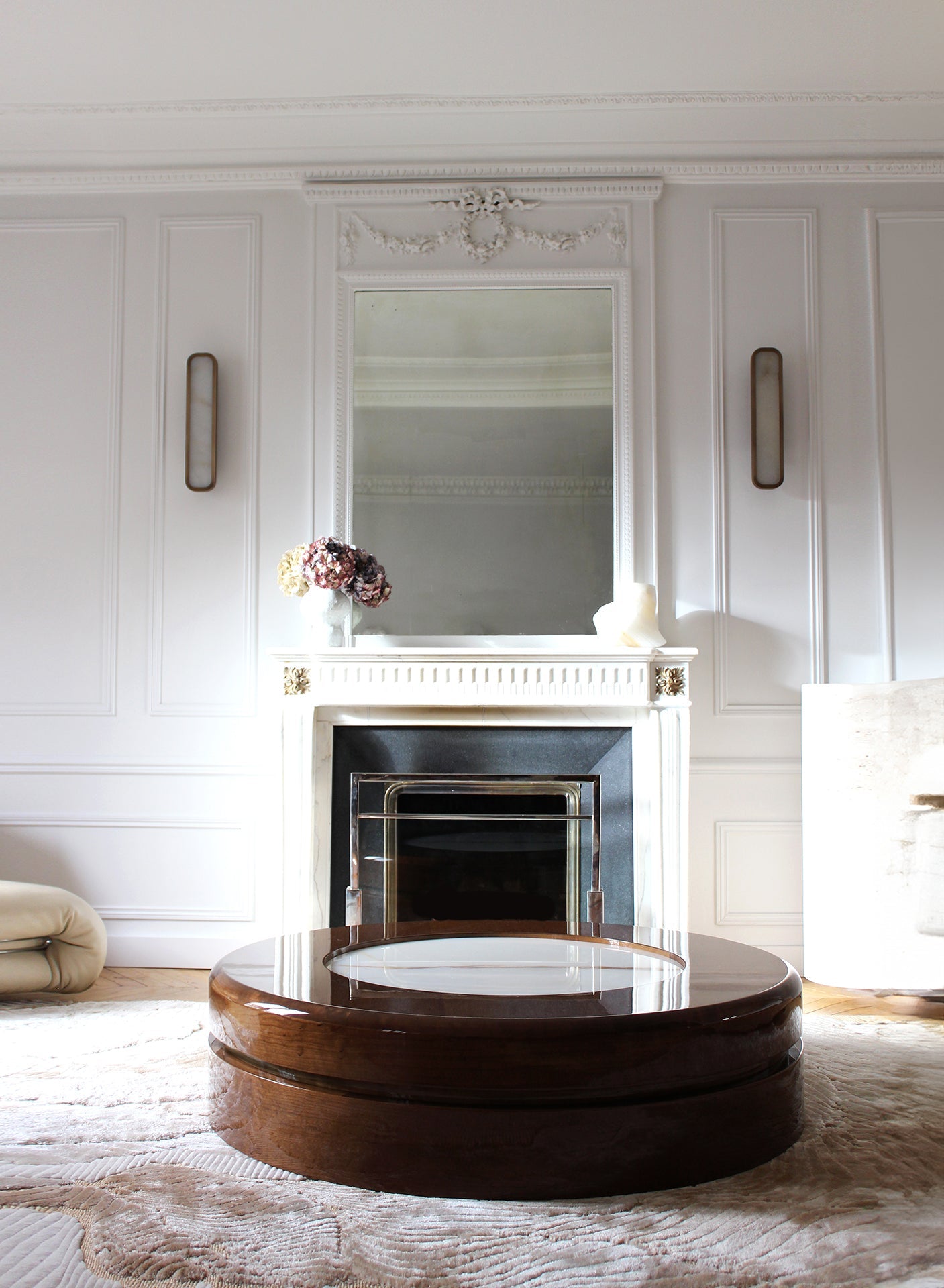 Yoyo Wooden And Shell Onyx Coffee Table — top view showing round wooden surface