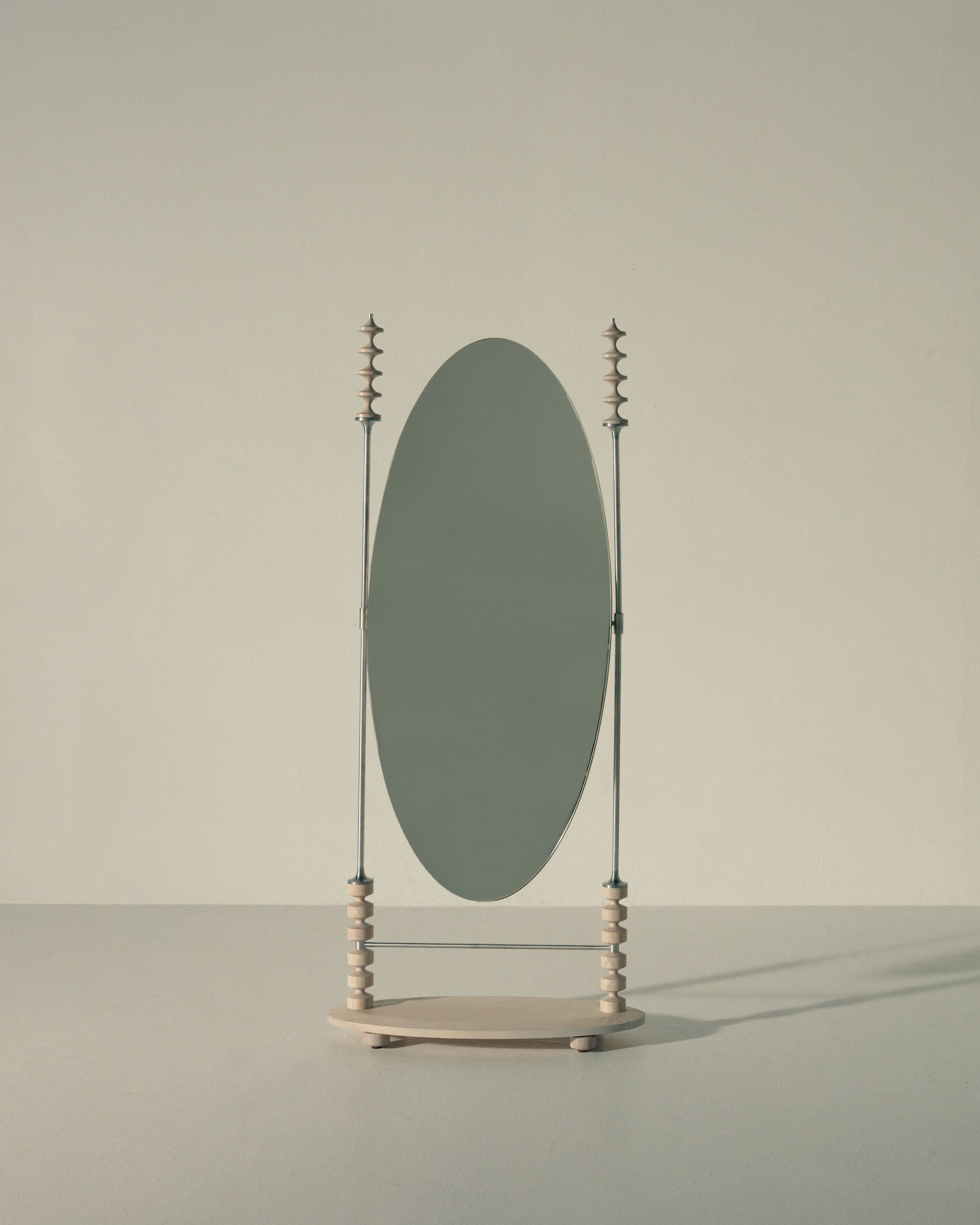 Hour Briar Floor Mirror — detail view