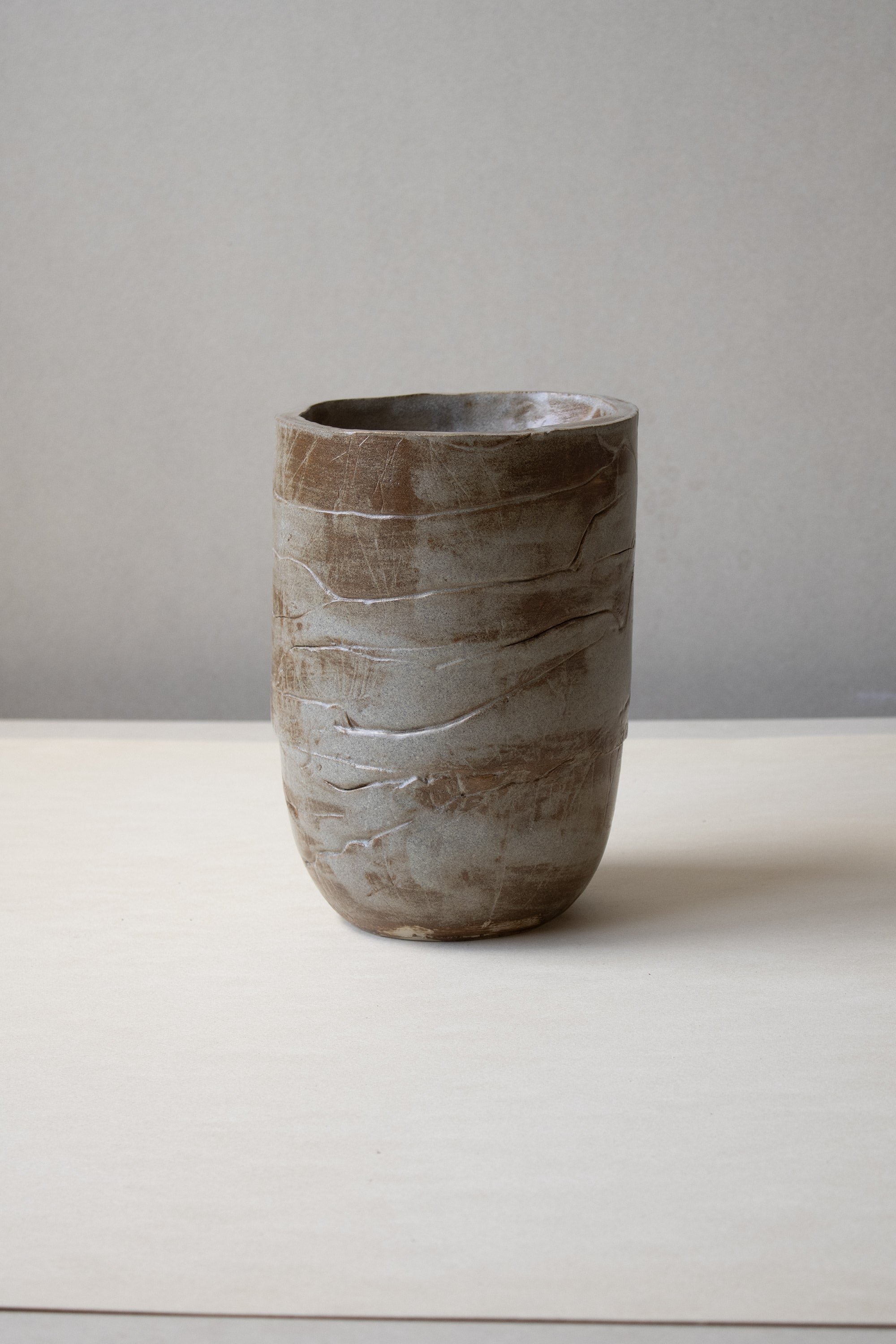 Vase / Gris — detail view