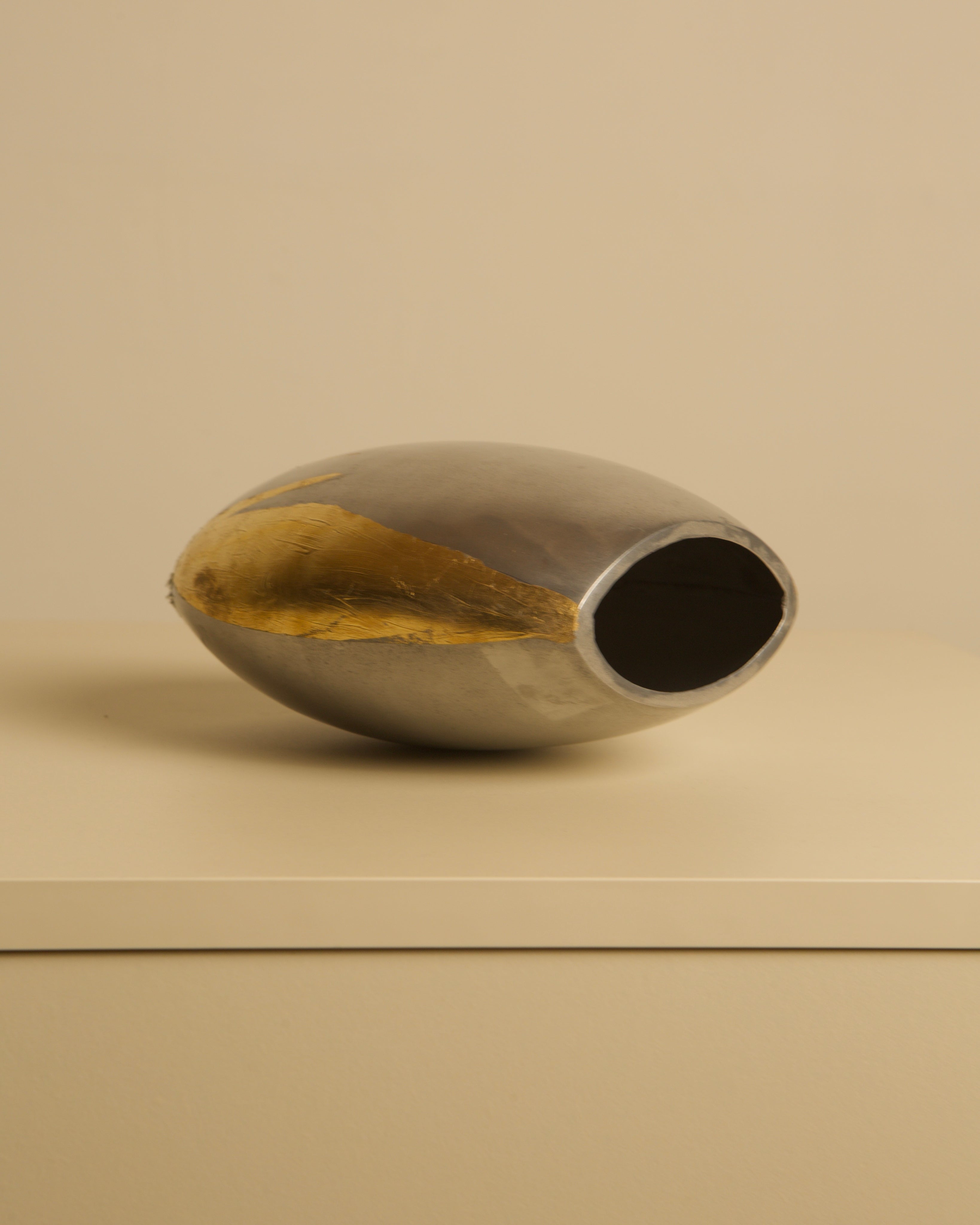 Italian Vase in Cast Aluminum with Gilding from the 80s