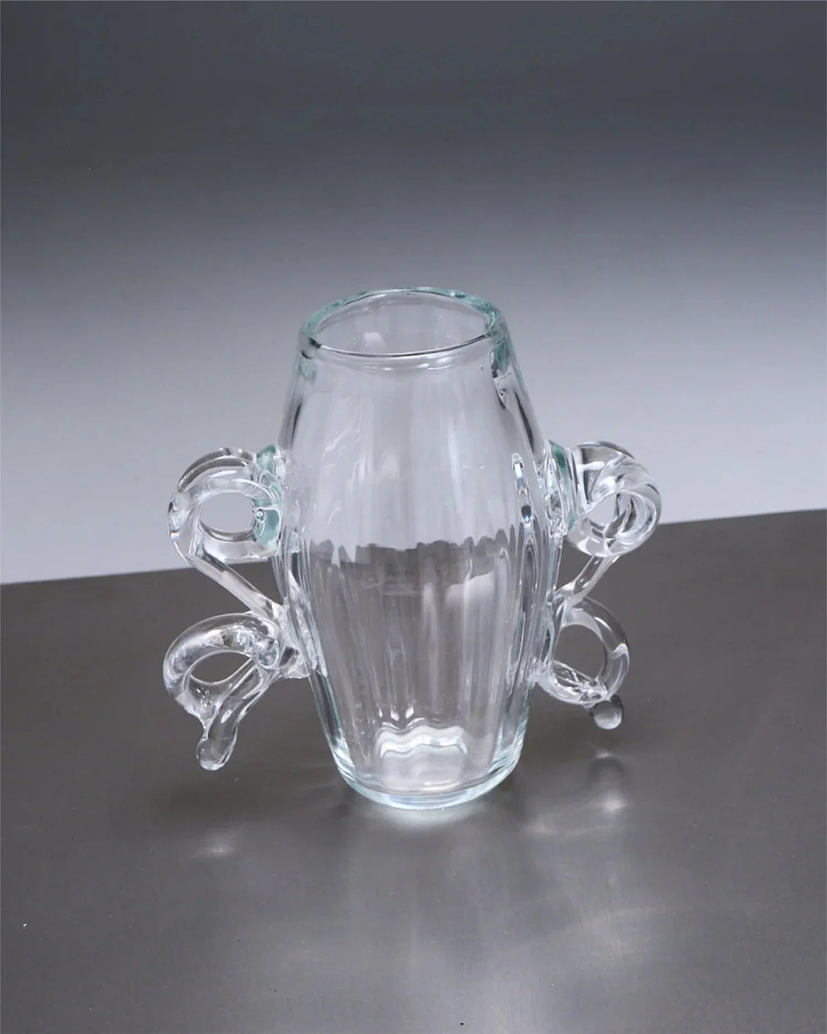 Vine Vase M no.1 by Alexandra Denat | The Oblist