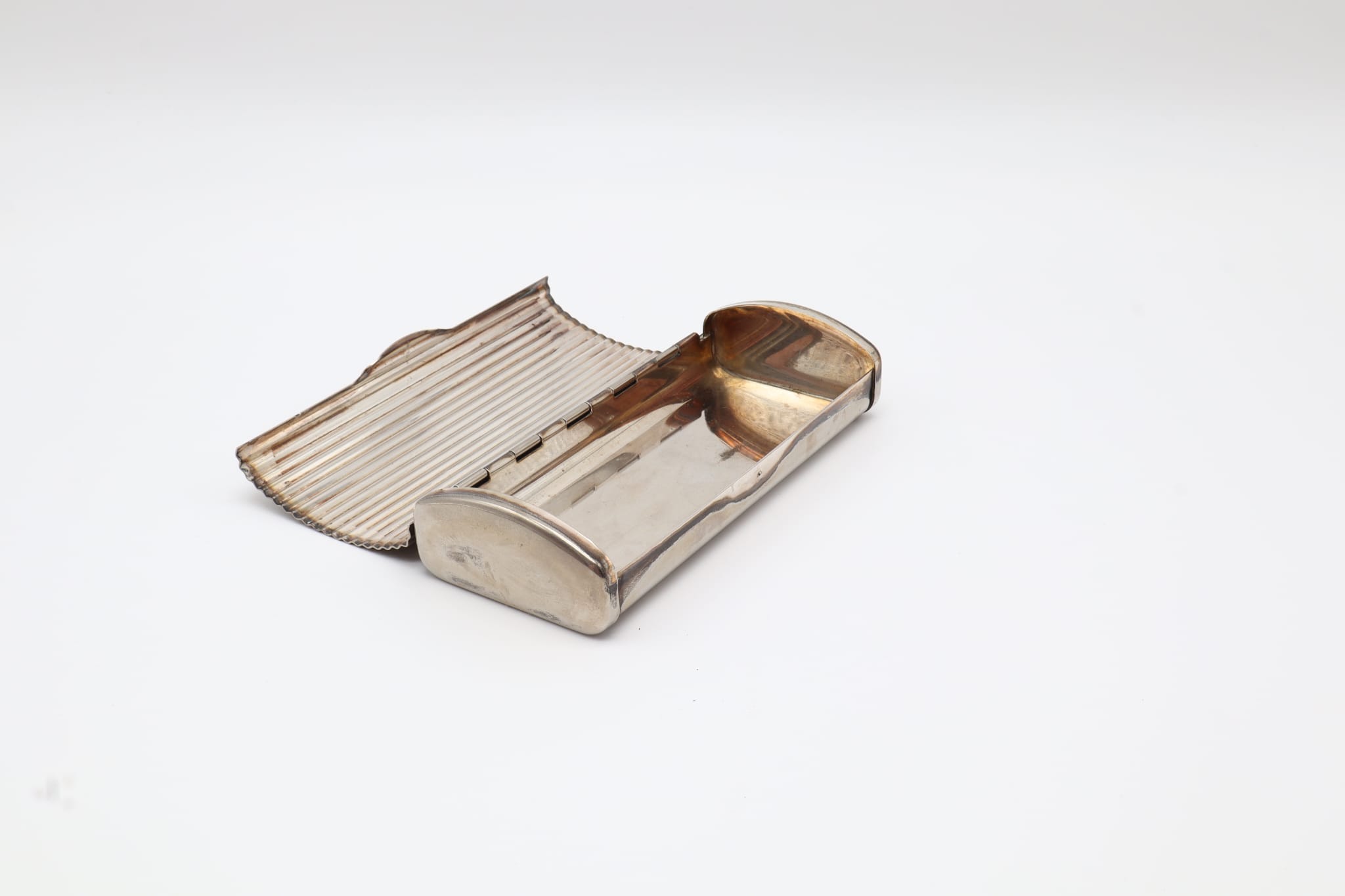 Vintage Ribbed Sterling Silver-plated Case – France, c. 1930–1950 — detail view