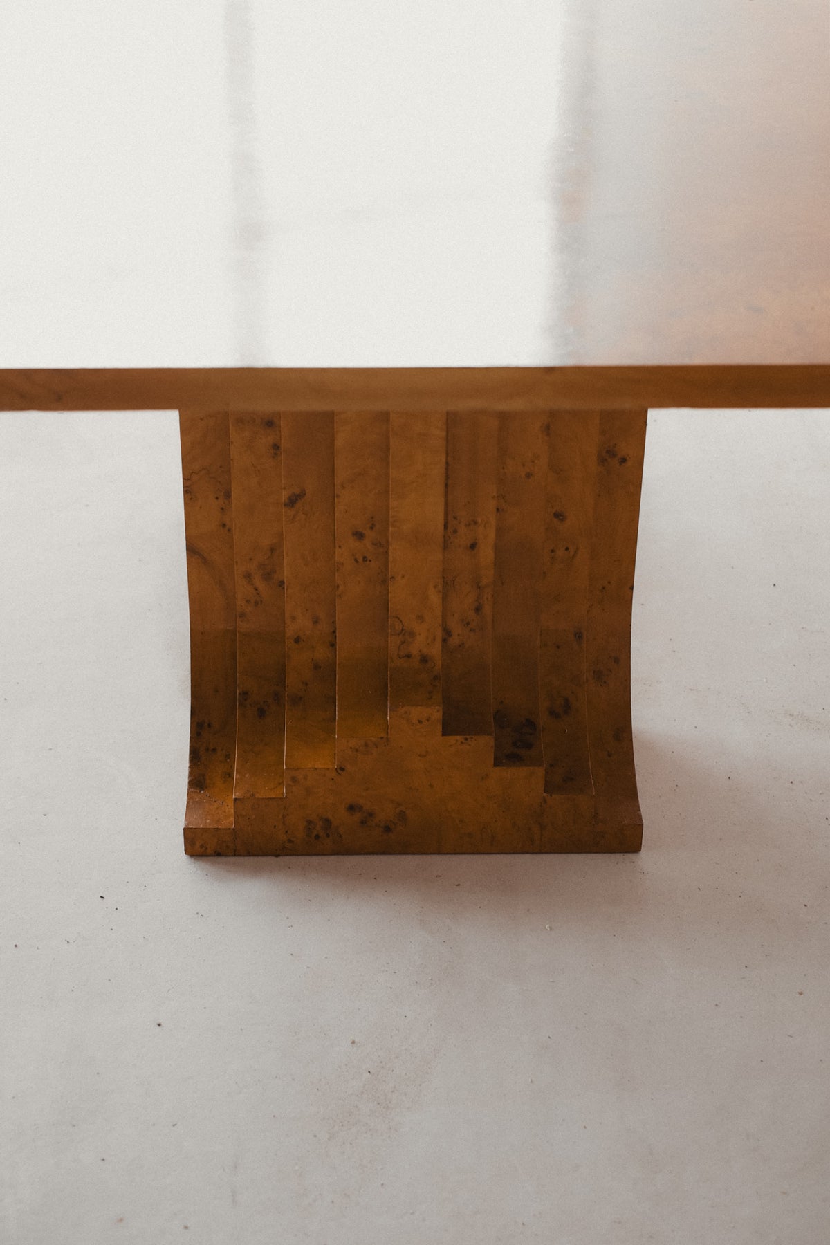 Burl Wood Dining Table by Carlo Scarpa 1960s/1970s  — view 9