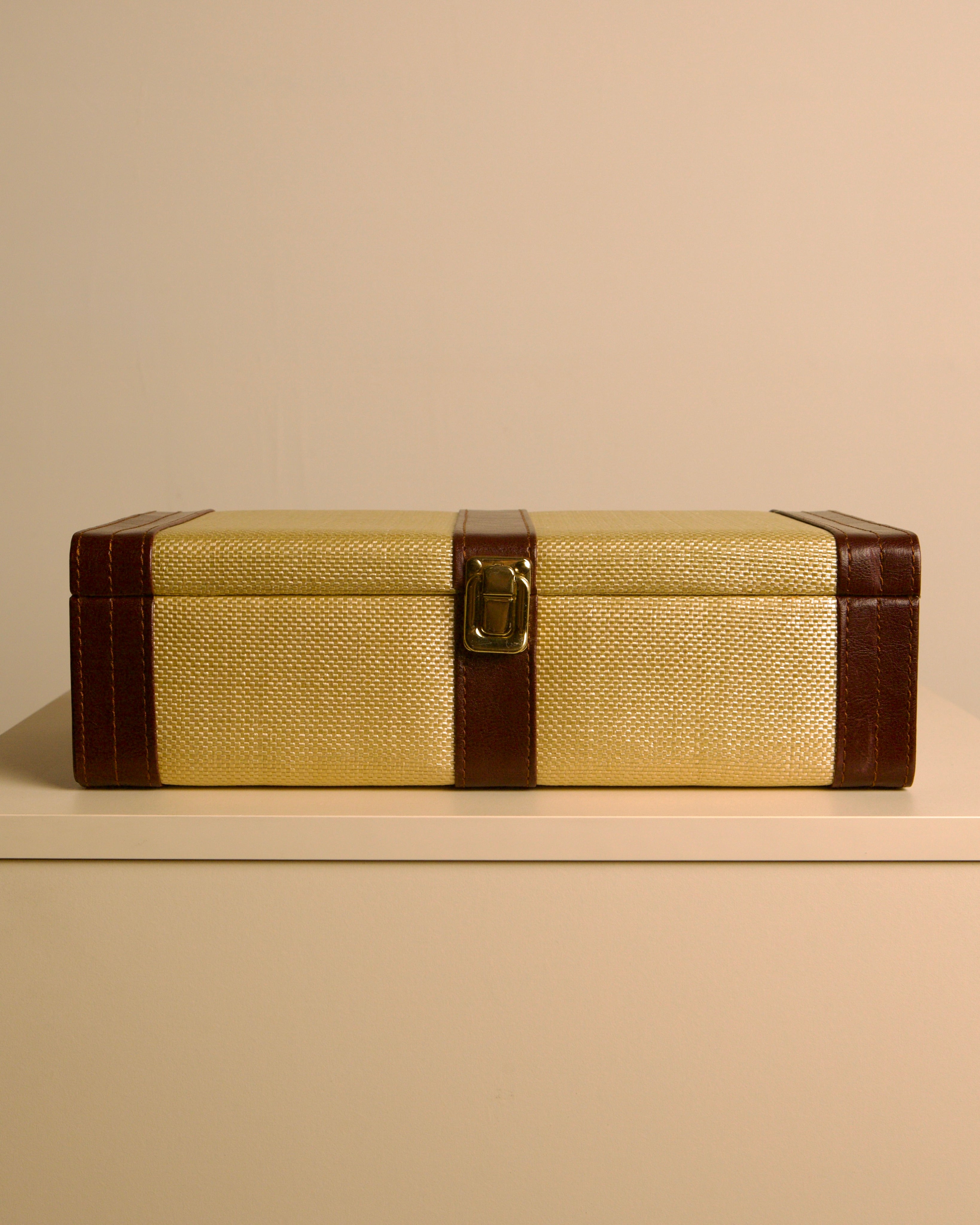 Woven-fabric and leather trunk box, Italy, 1960s — detail view