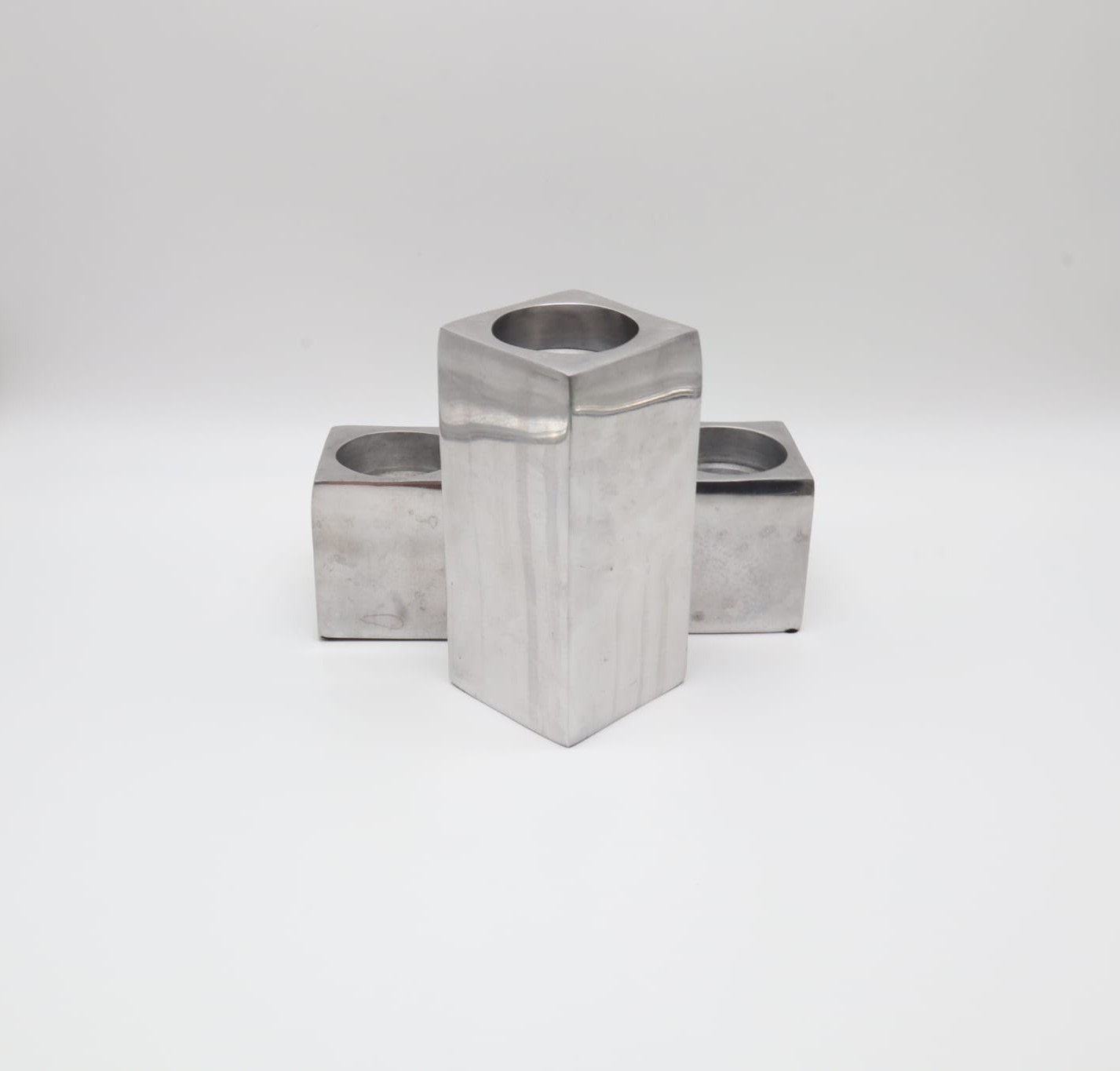 Minimalist Aluminum Column Candle Holders (Set of 3) – Italy — side angle