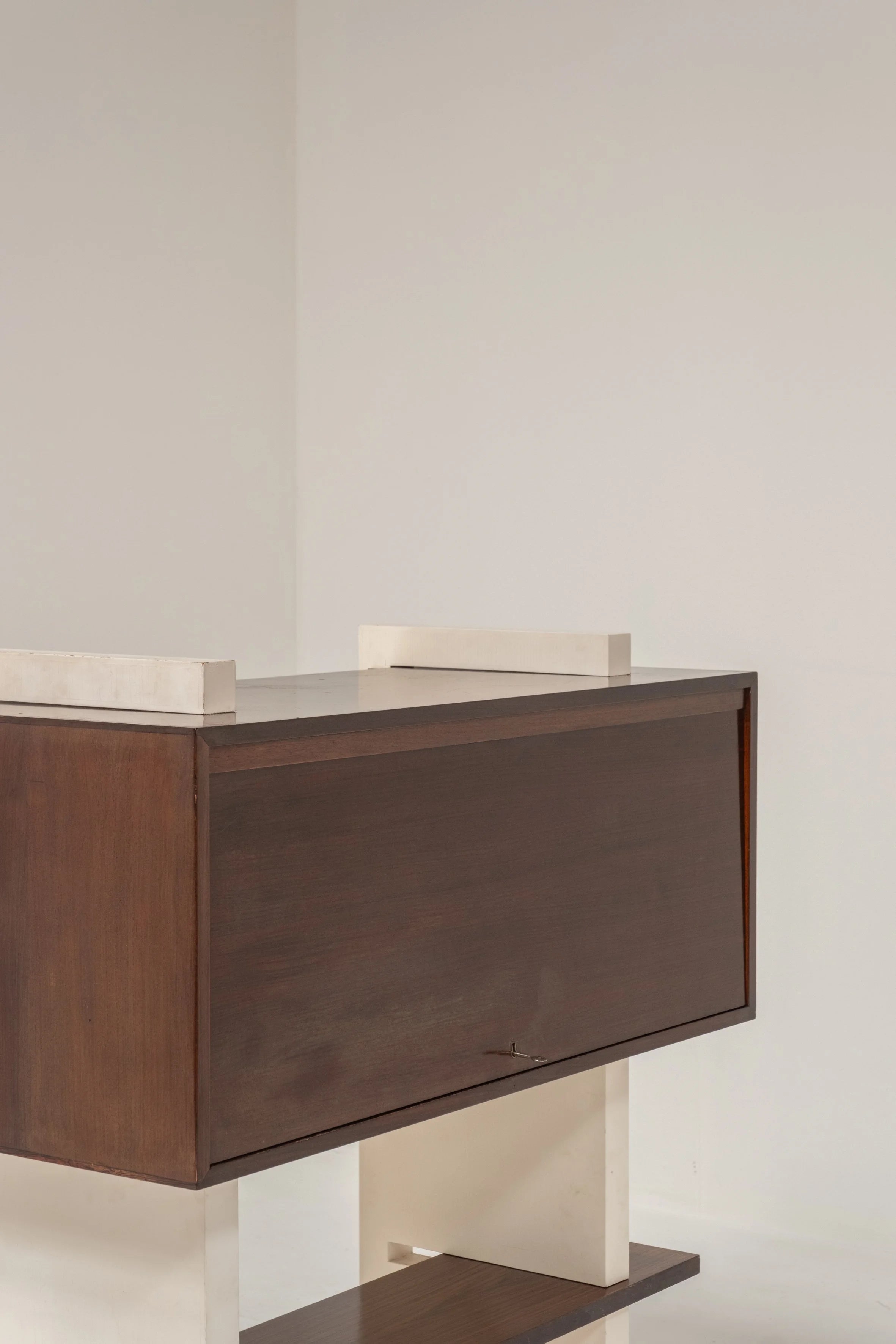 Wall Unit “Extenso” by Amma Torino, Italy 1960s — close-up
