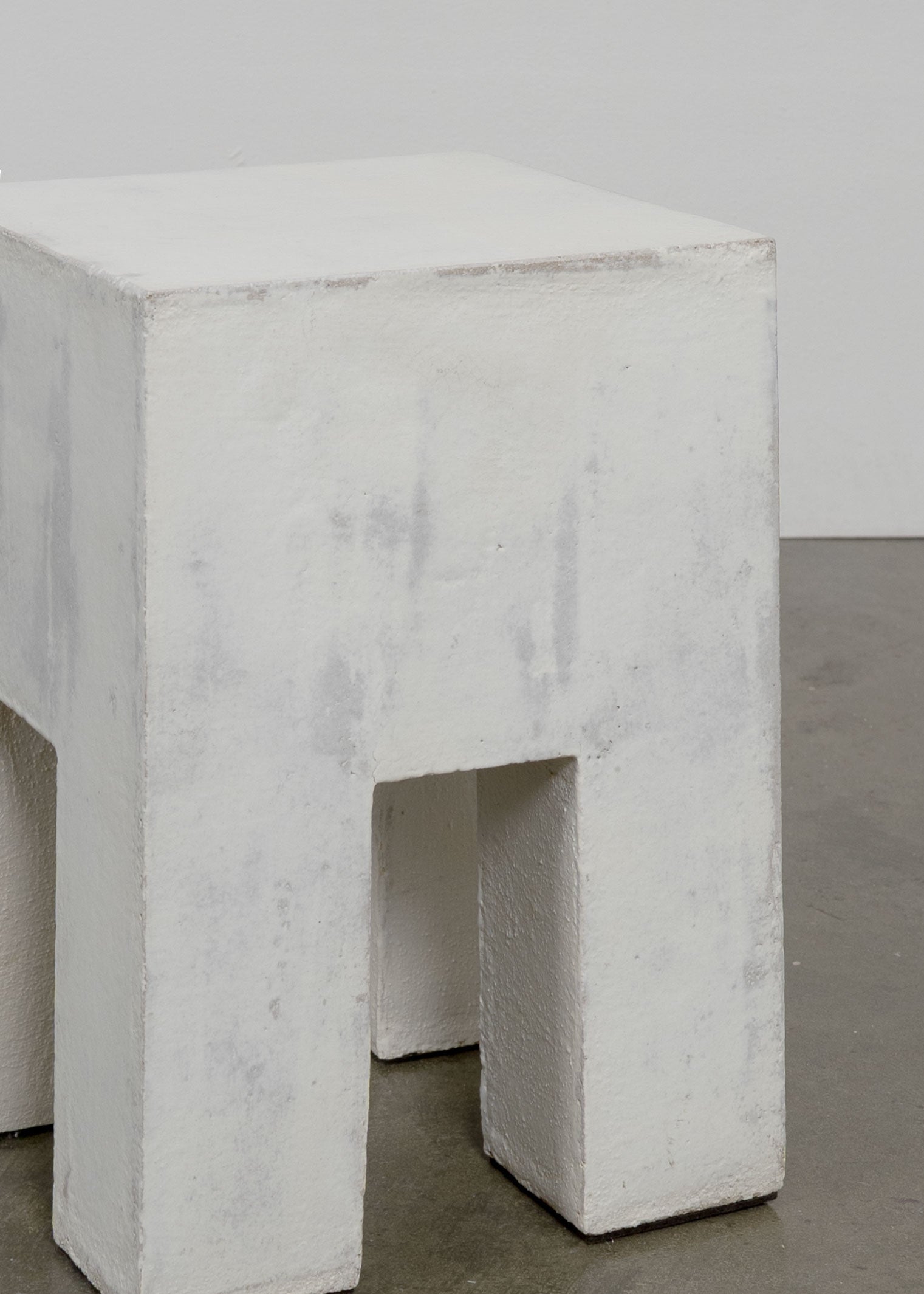 Tables d'appoint en grès émaillé prototype