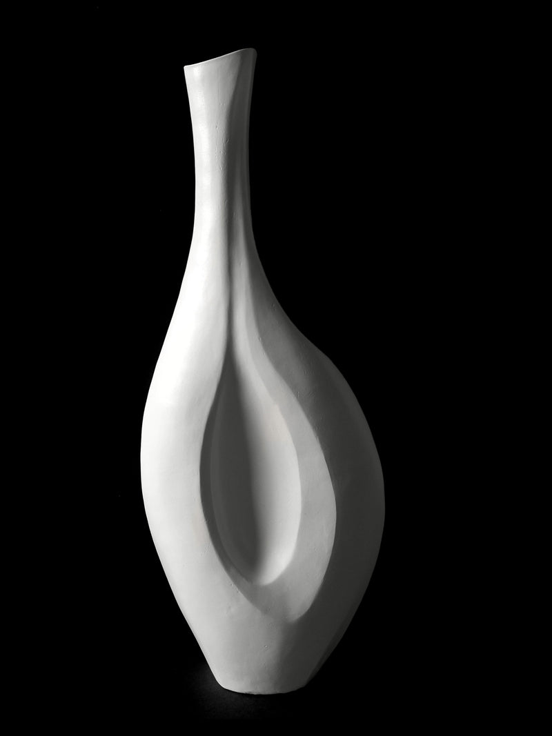 Waizu - Modern Vessel in White Stoneware and Porcelain clay by Beverly Morrison - Sculptor | The Oblist