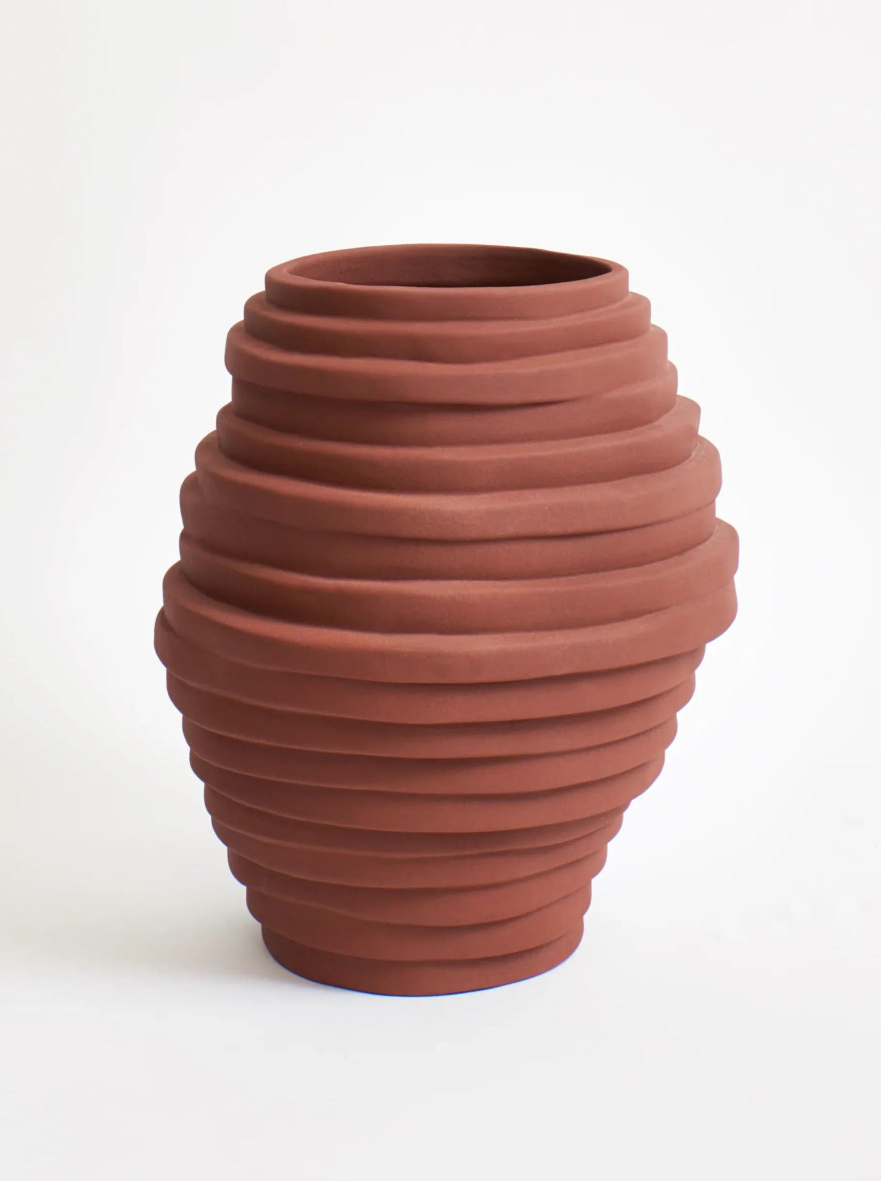 Alfonso Vase Brick — side view highlighting terracotta ribbed texture
