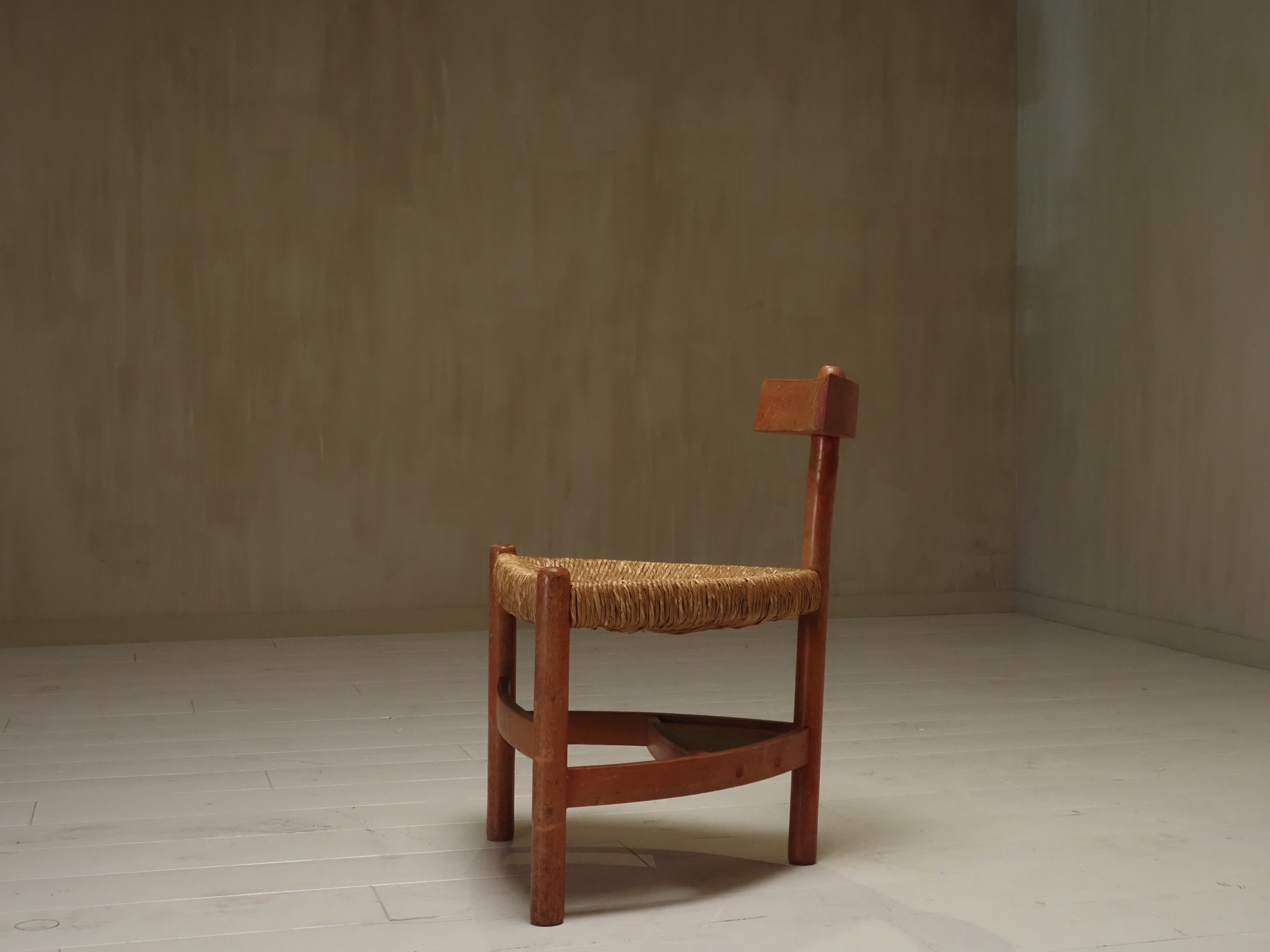 Architectural Dutch 1960's wooden accent chair — close-up
