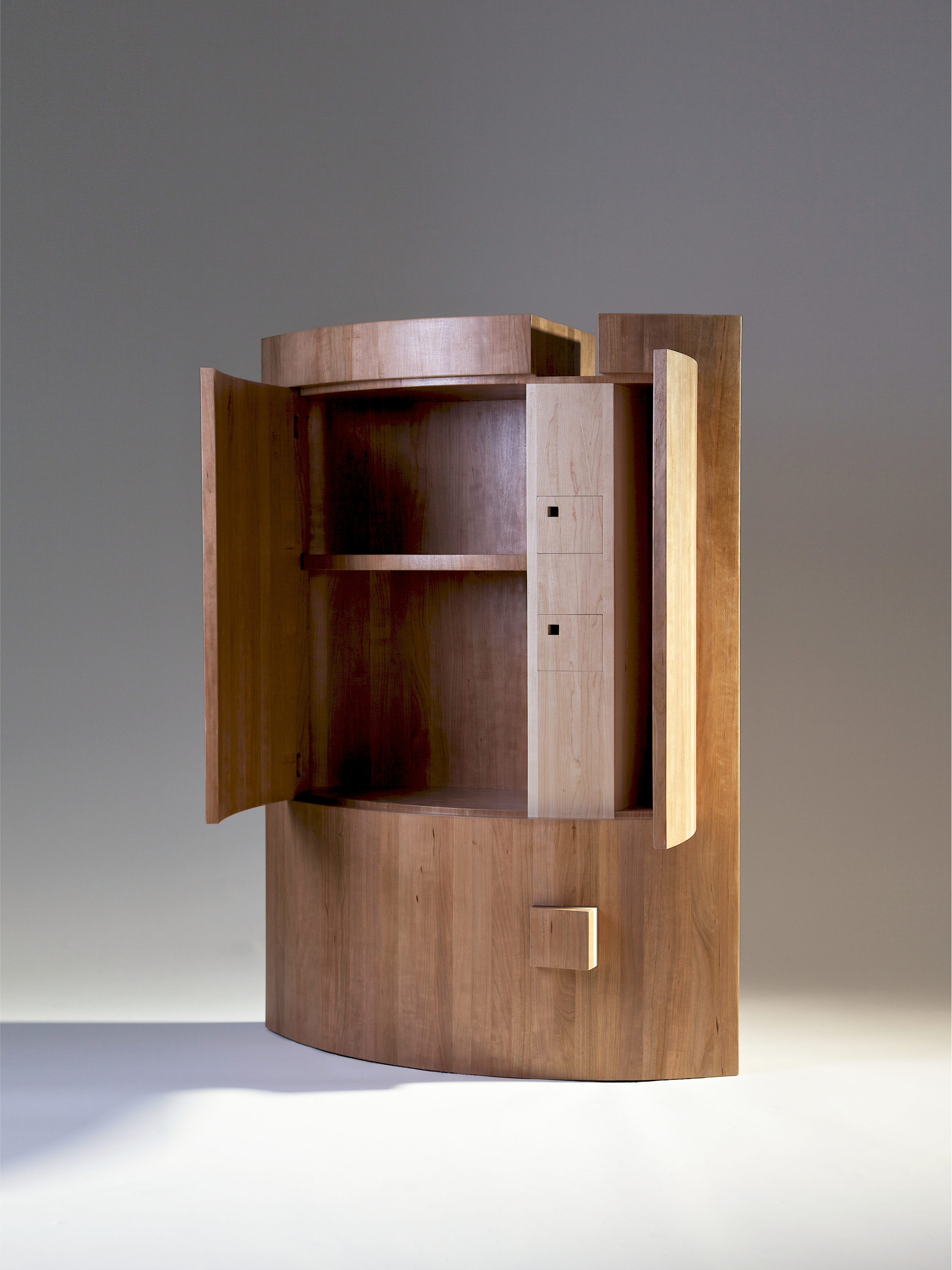 ARound Memory Cabinet