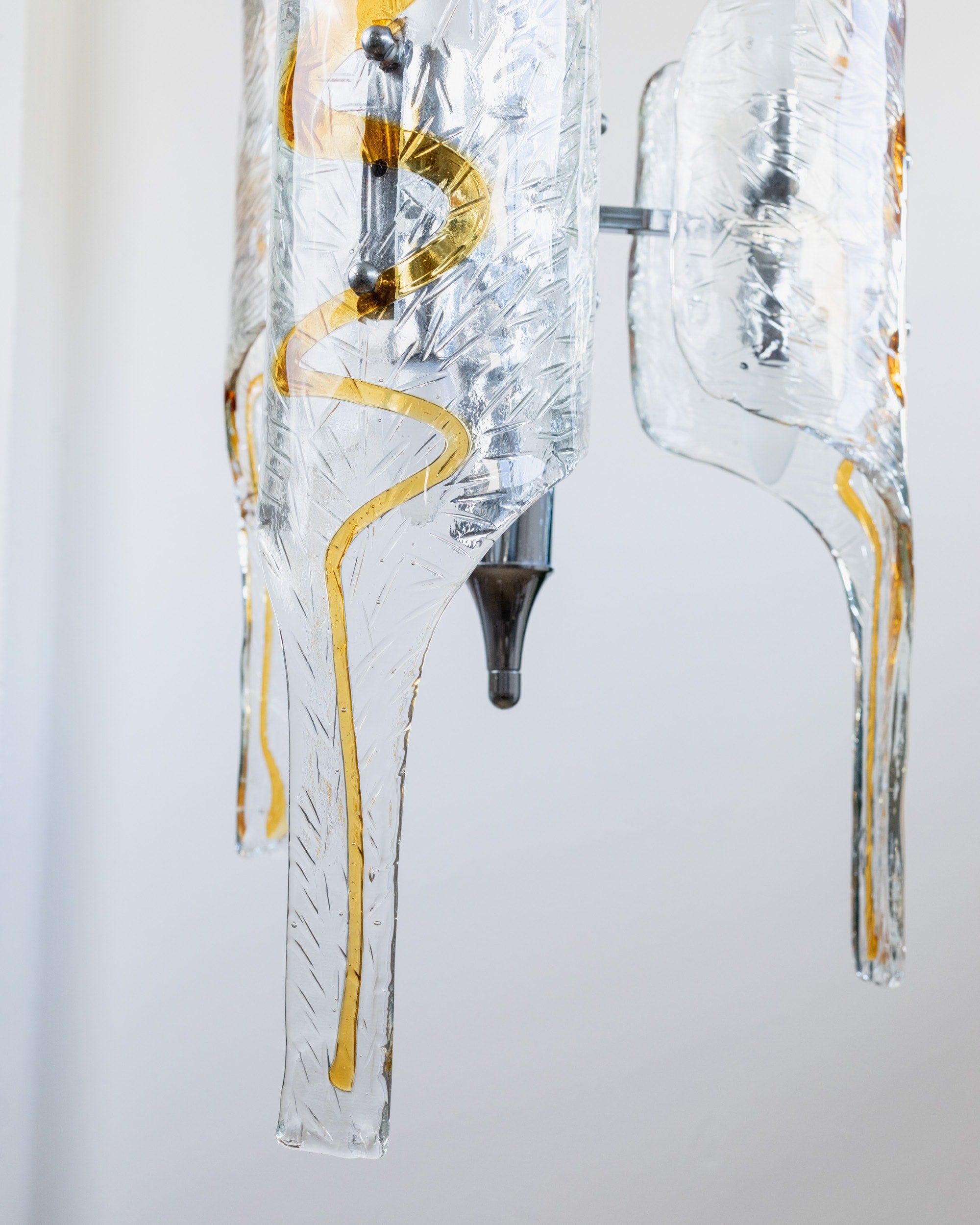 Vintage Murano Glass Chandelier by Toni Zuccheri for Mazzega — close-up of textured glass with yellow accents