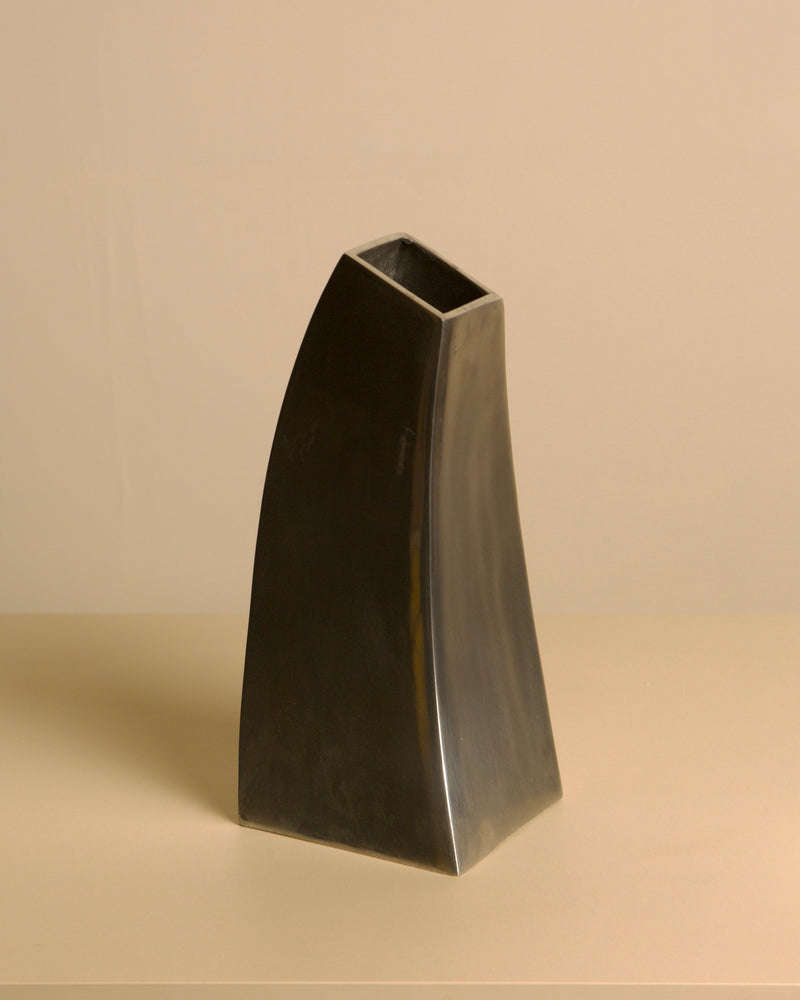 Corne vase in cast aluminum by Treaptyque | The Oblist — modern metallic finish