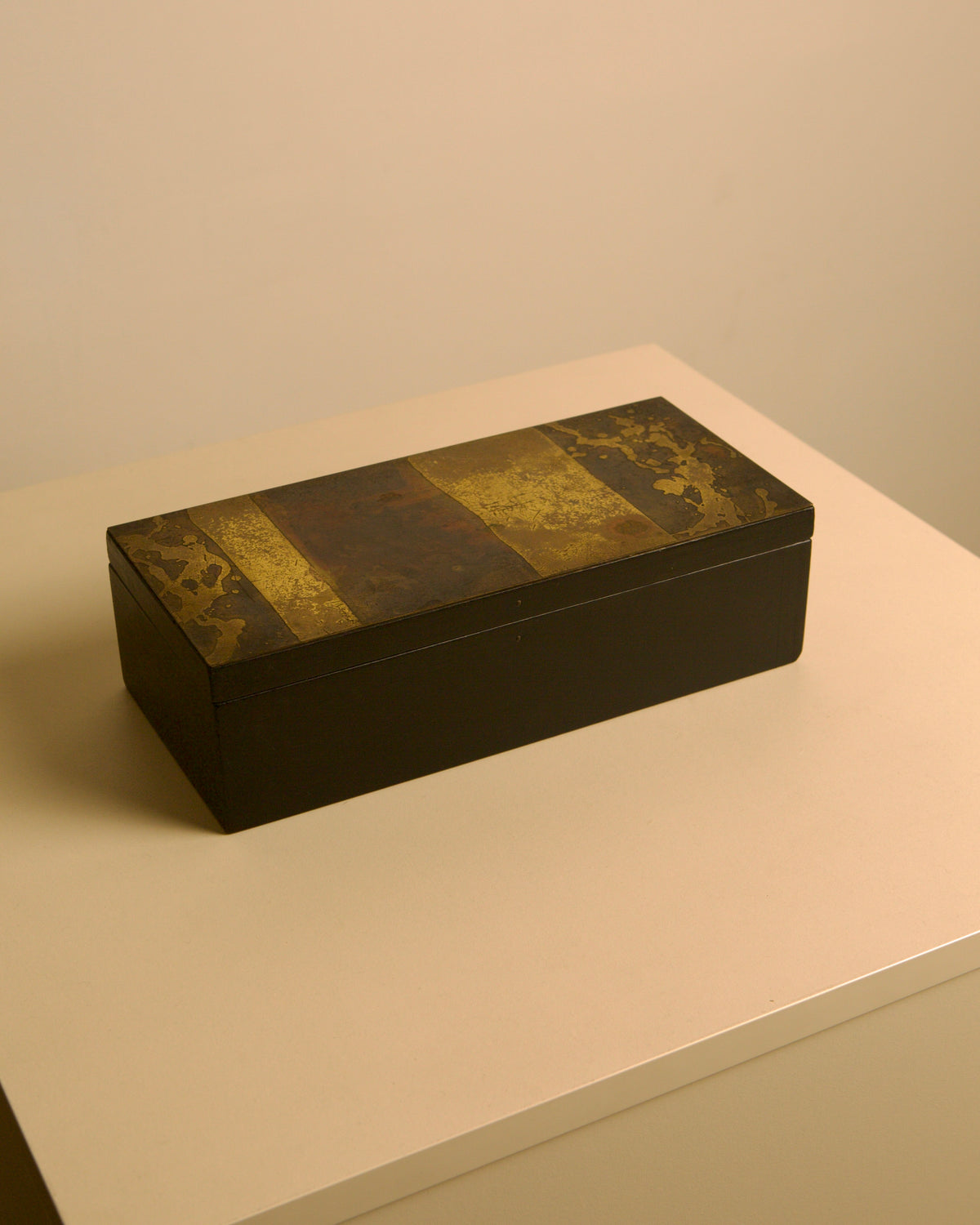 Black-stained wooden box with engraved brass lid by Jean Blazy, 1960s by Treaptyque | The Oblist