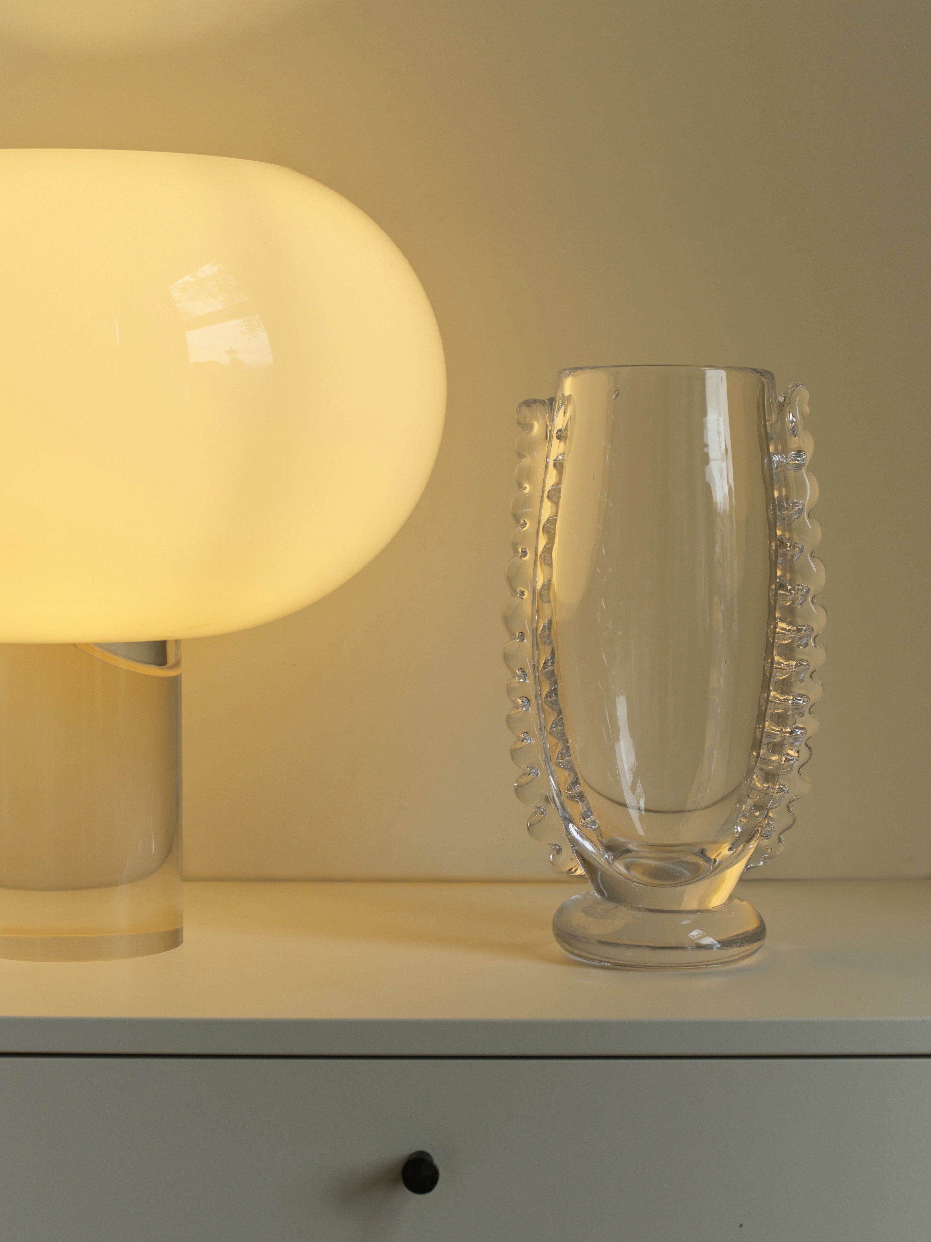 Handblown glass vase no7 — close-up