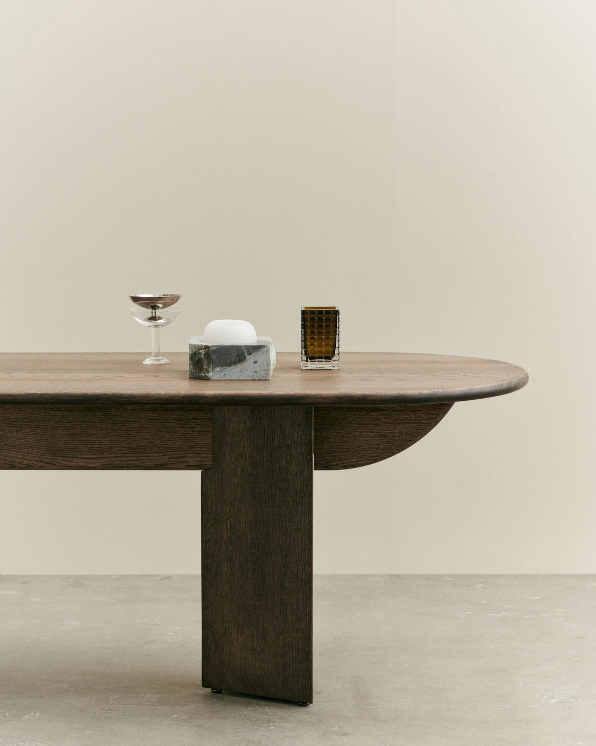 PILLABOUT TABLE 03 — in context