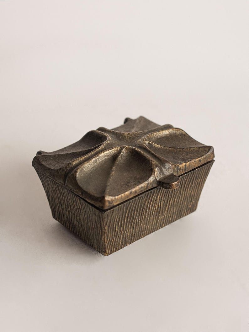 Vintage Brutalist Cast Bronze Trinket Box by Studio Ecubed | The Oblist — handcrafted bronze material
