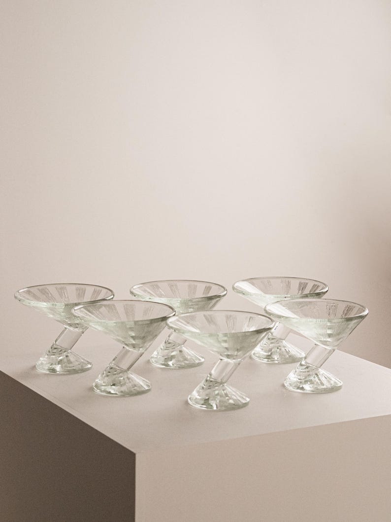 Vintage Bowls in Glass La Rochere set of 6 — side angle