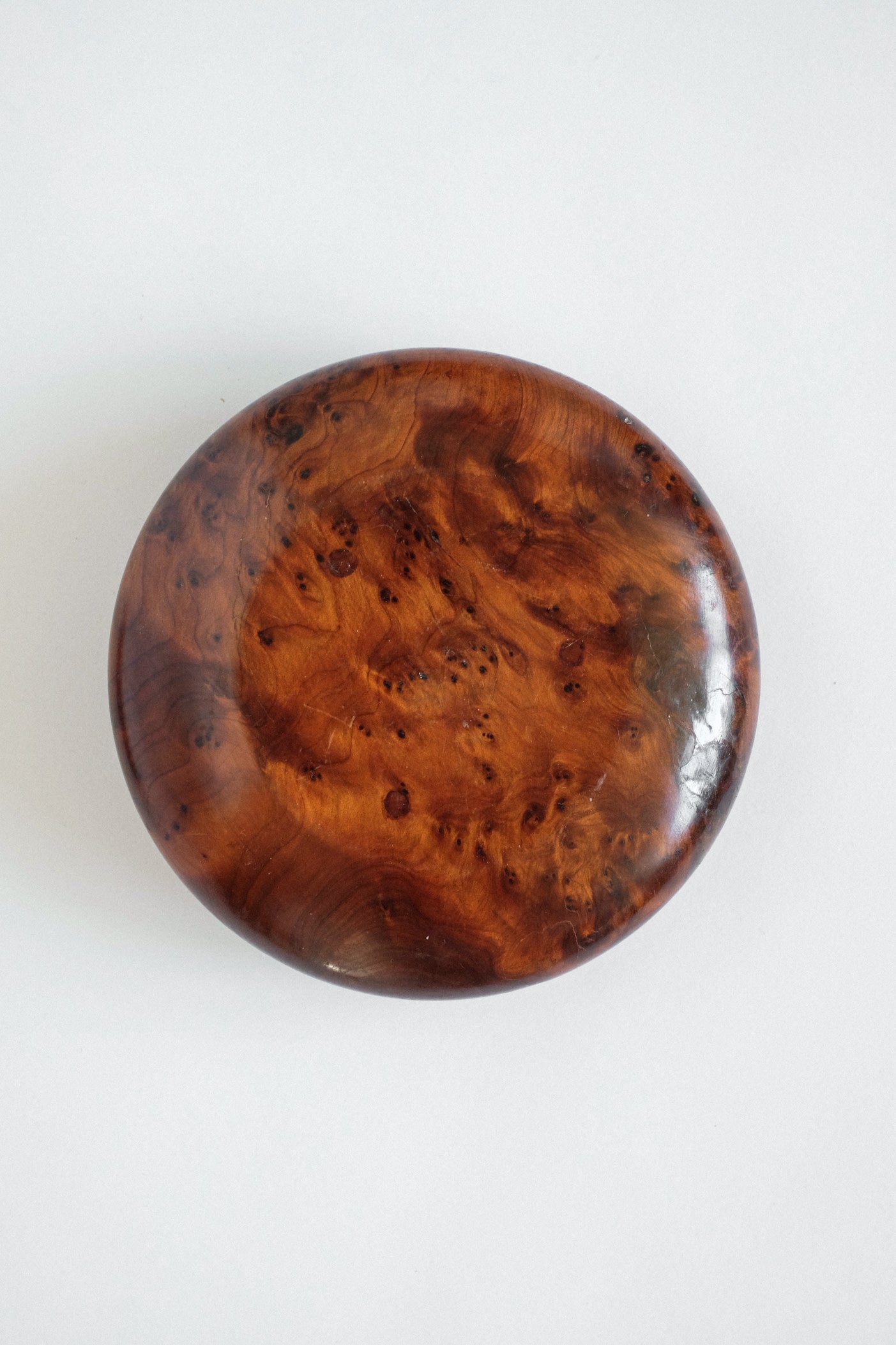 Thuya Wood Box — close-up