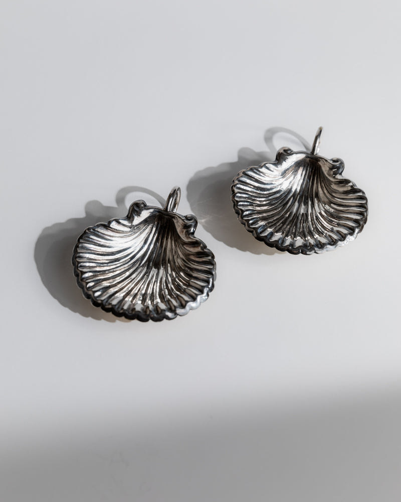 Silver-plated shell bowls from 1960s, scalloped serveware set