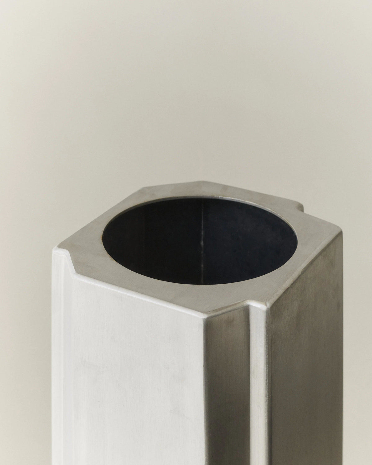 FUNKI POT SMALL — lifestyle setting