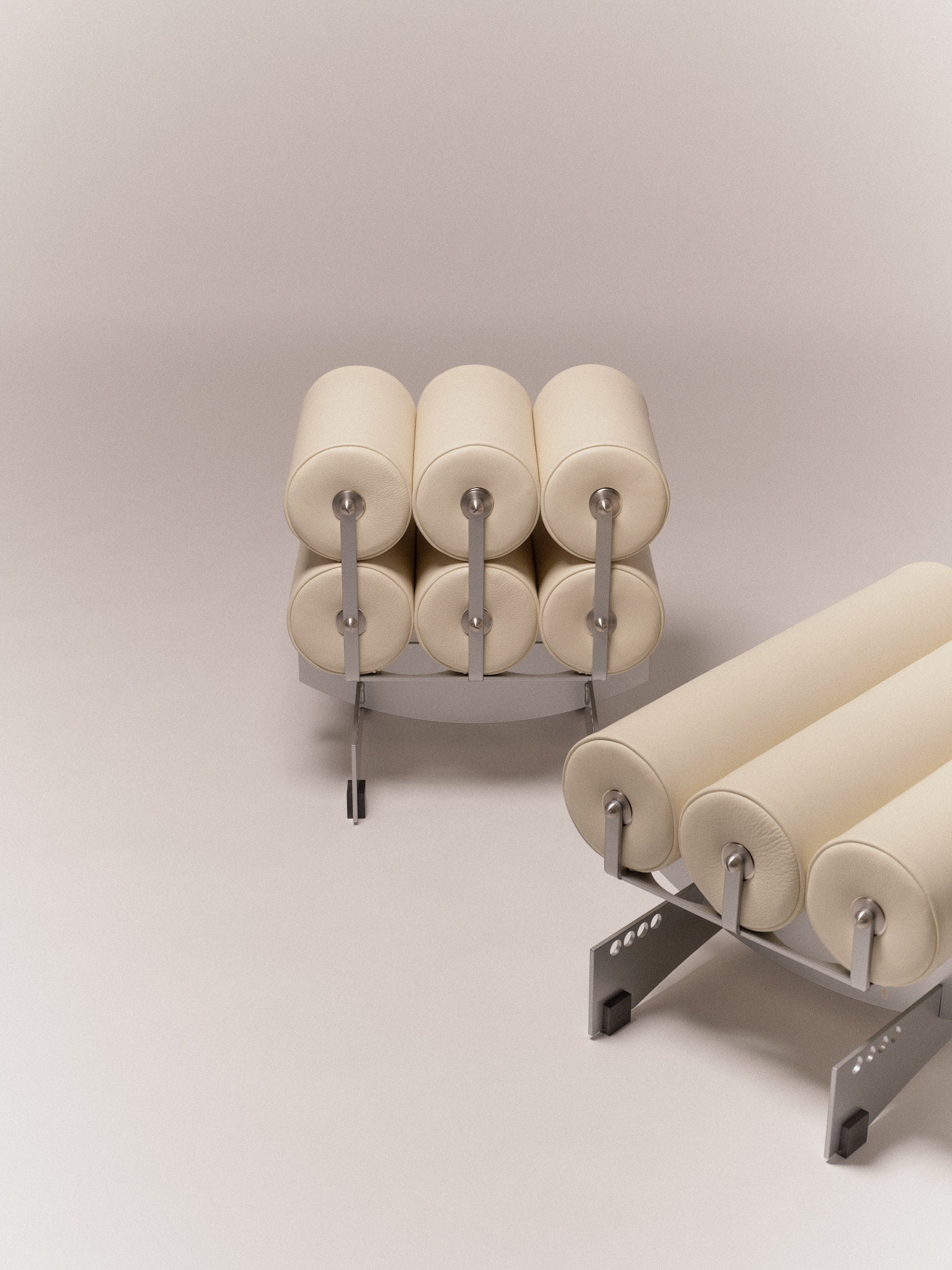 Ottoman Bassa — top view of cream upholstered cushions on metal frame