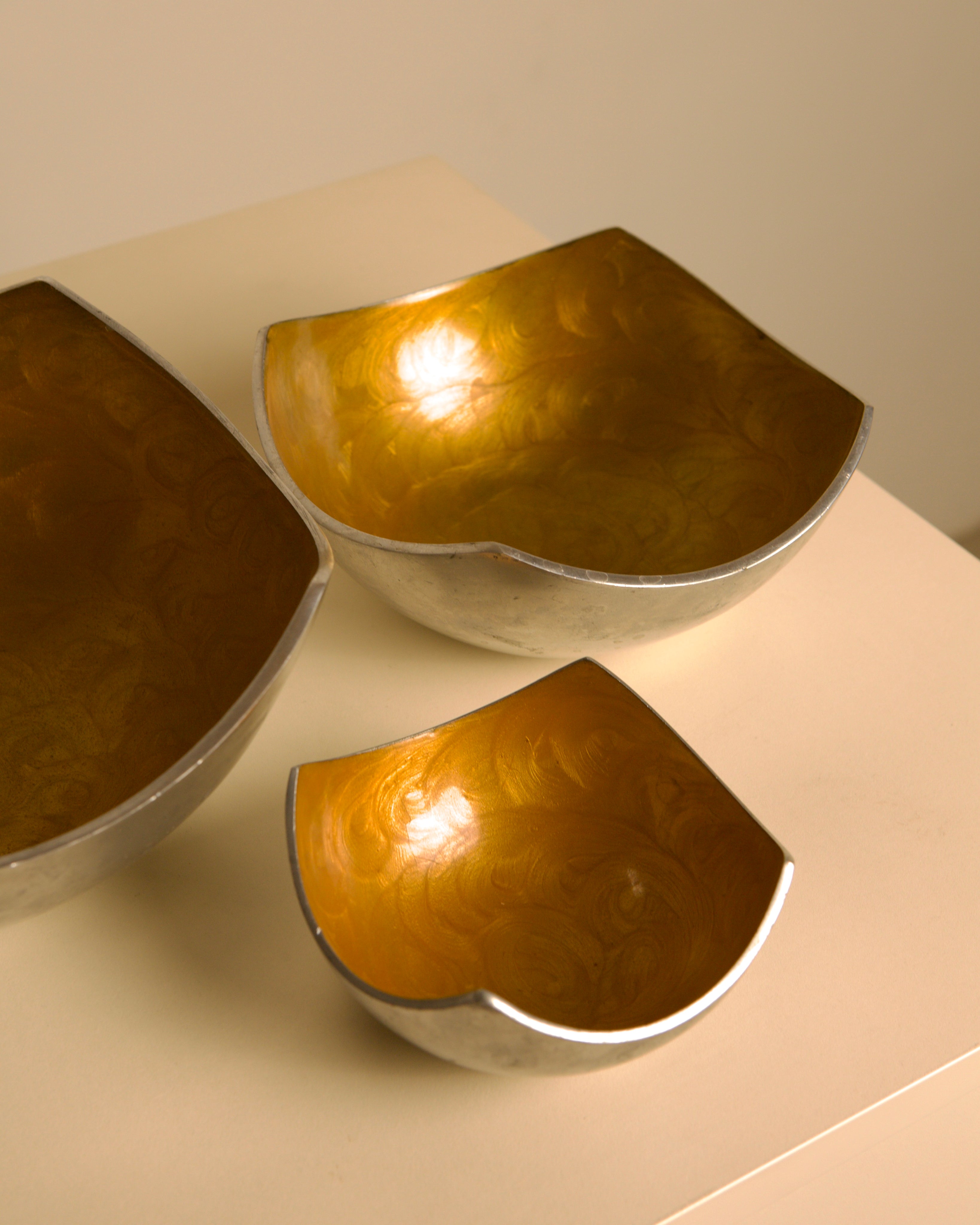  Set of 3 Brandani "Crema" Catchall Bowls, Italy, 1980s — side angle