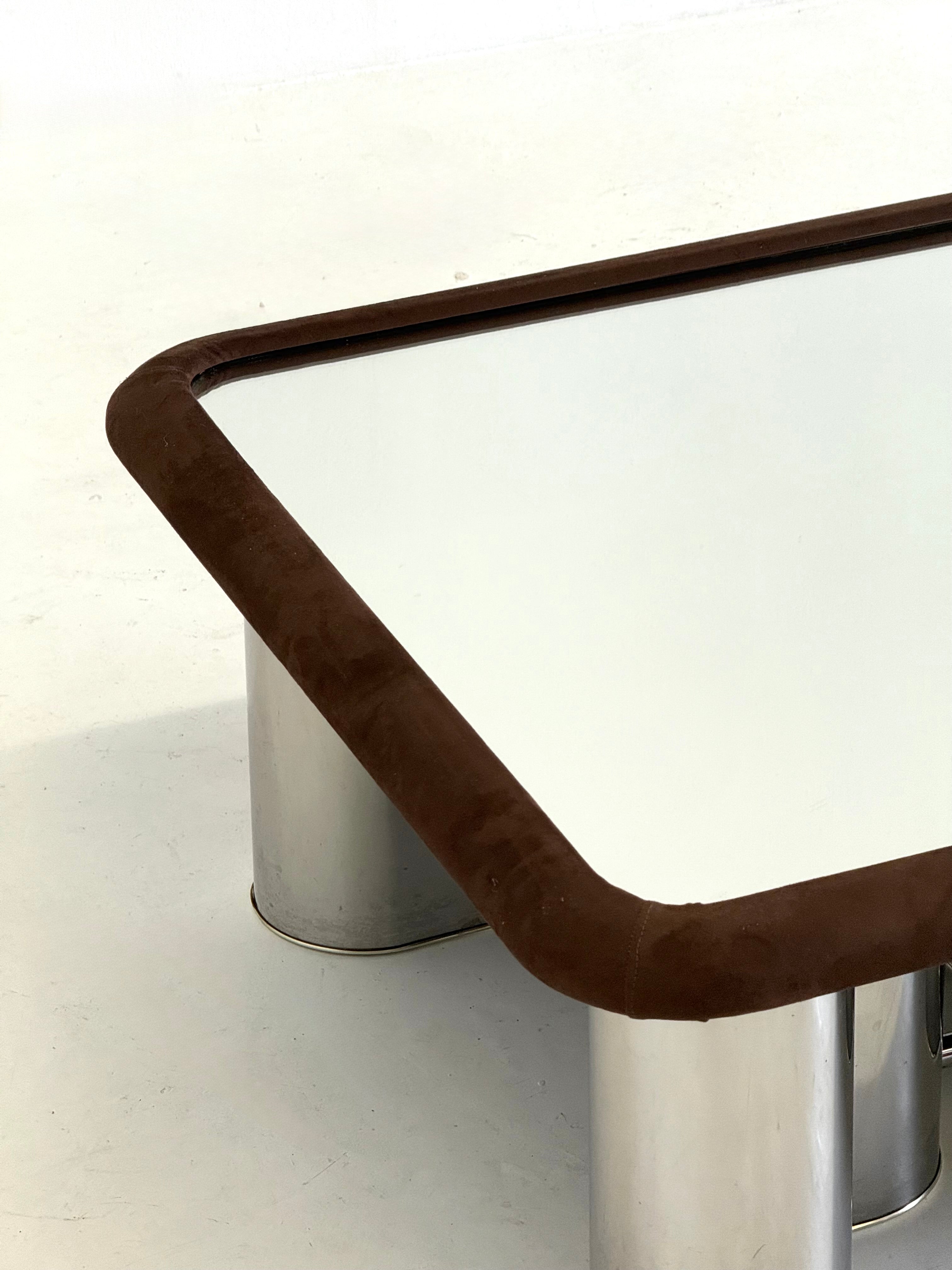 Gian Pietro Arosio Space Age coffee table — lifestyle setting