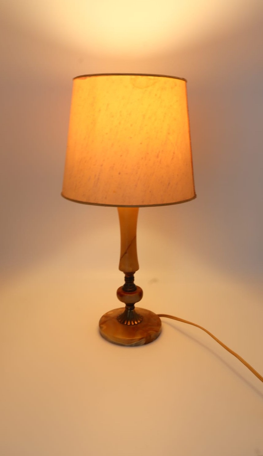 Vintage Hollywood Regency Onyx & Brass Table Lamp – Italy, 1970s by Forma Finds | The Oblist