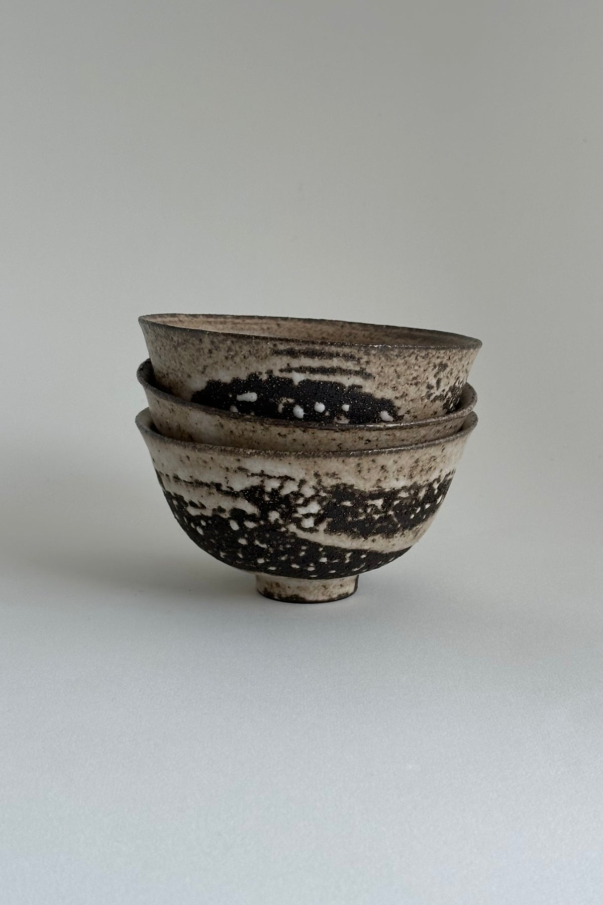 LIMINALIA bowl 03 — lifestyle setting