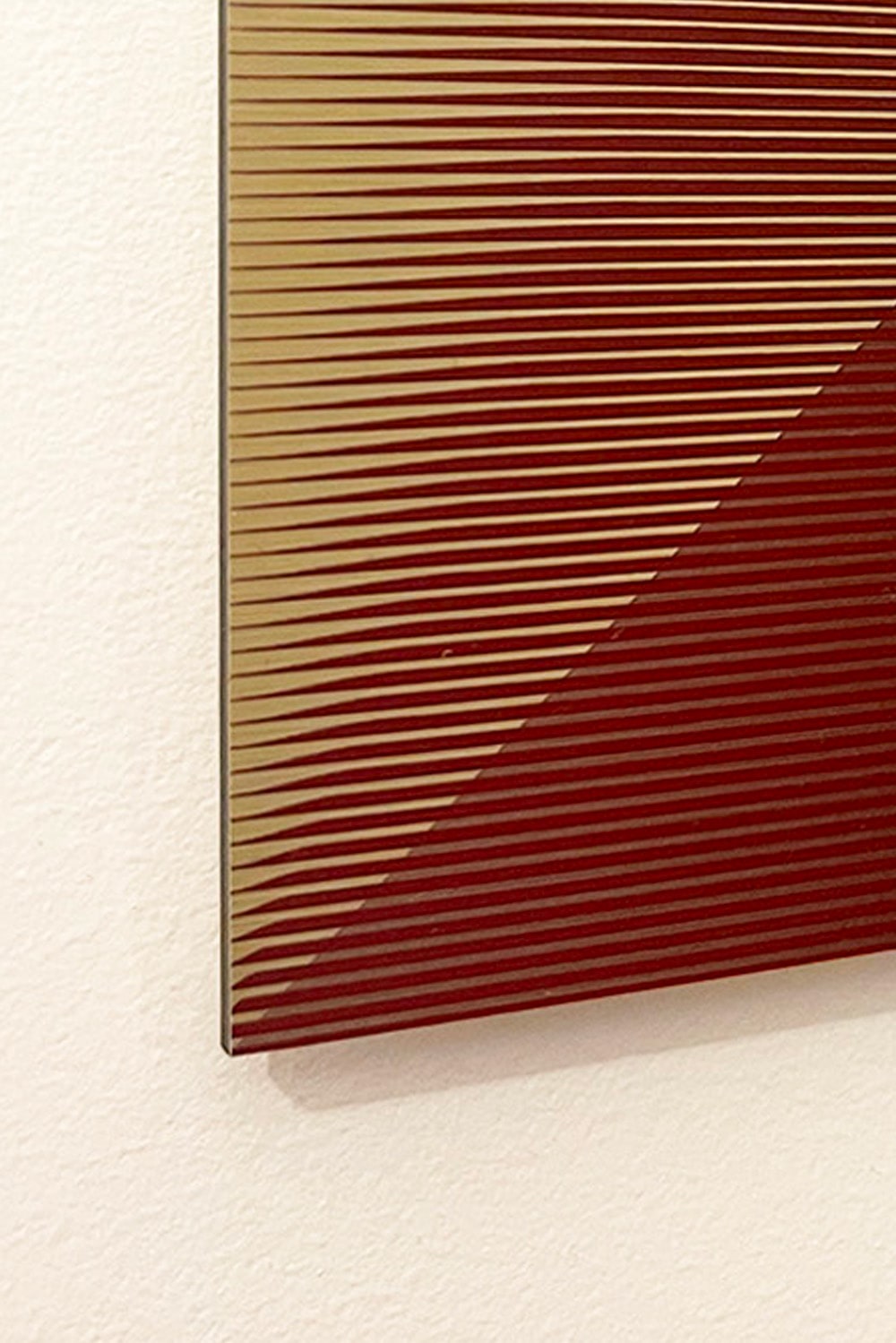 Minimalism Sculptures in Aluminium - OSMOSE 24,8 — side angle showing textured red surface