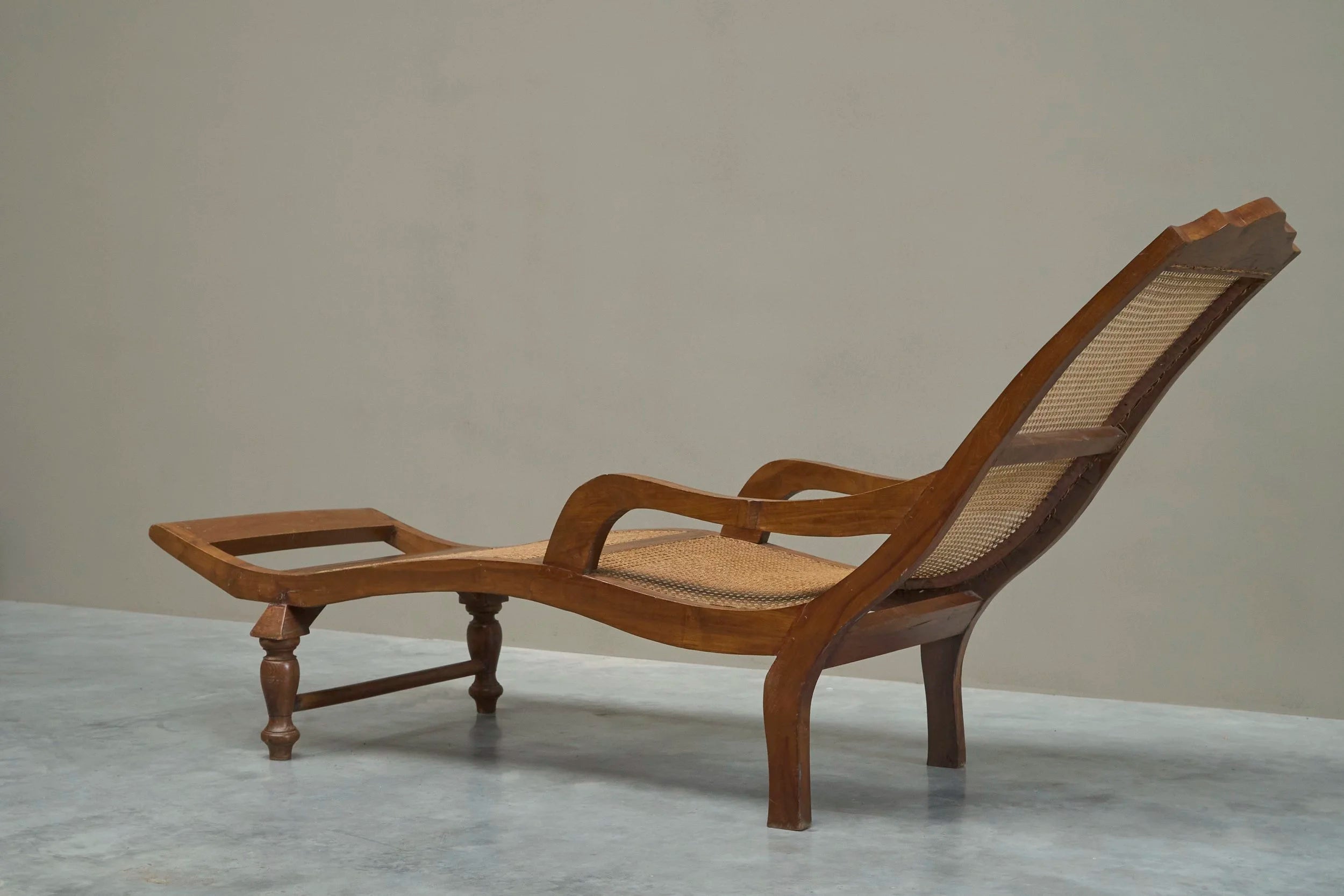 Sculptural Colonial Chaise Longue in Wood and Hand-Woven Cane, 1920s — additional view