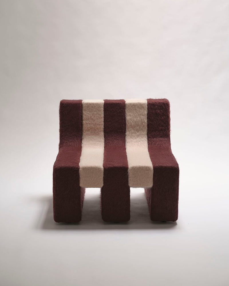 "One Plus" armchair by NO MORE PRIVATE | The Oblist