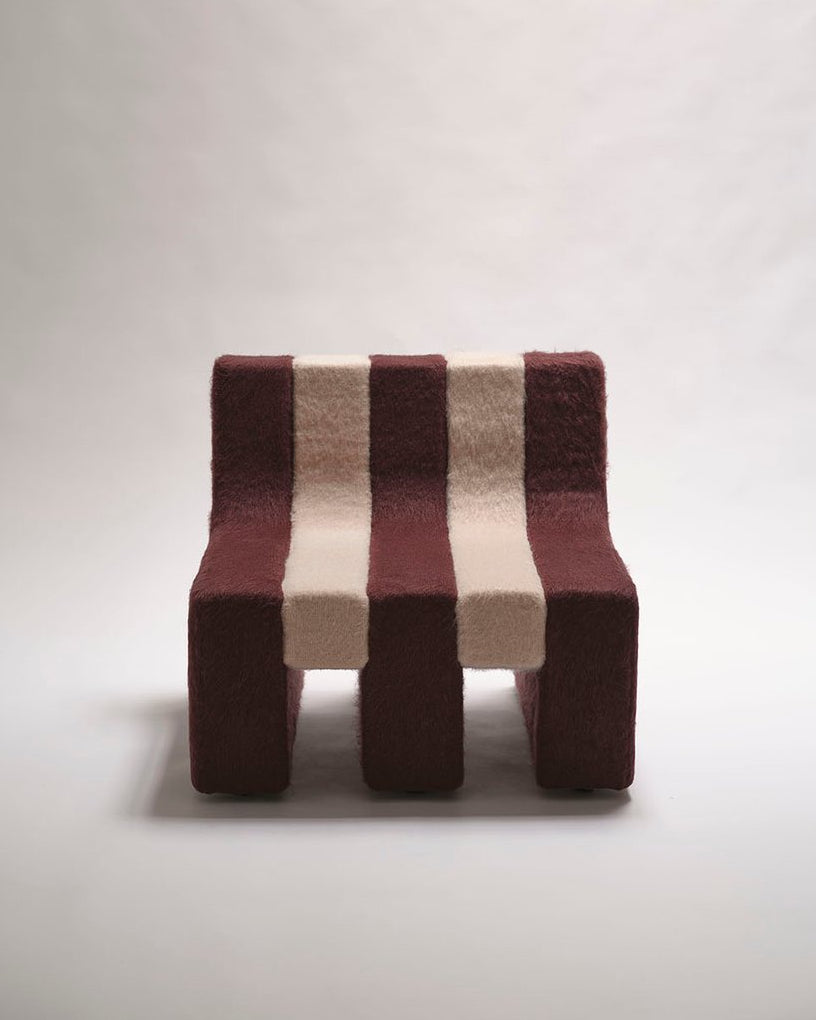 "One Plus" armchair by NO MORE PRIVATE | The Oblist