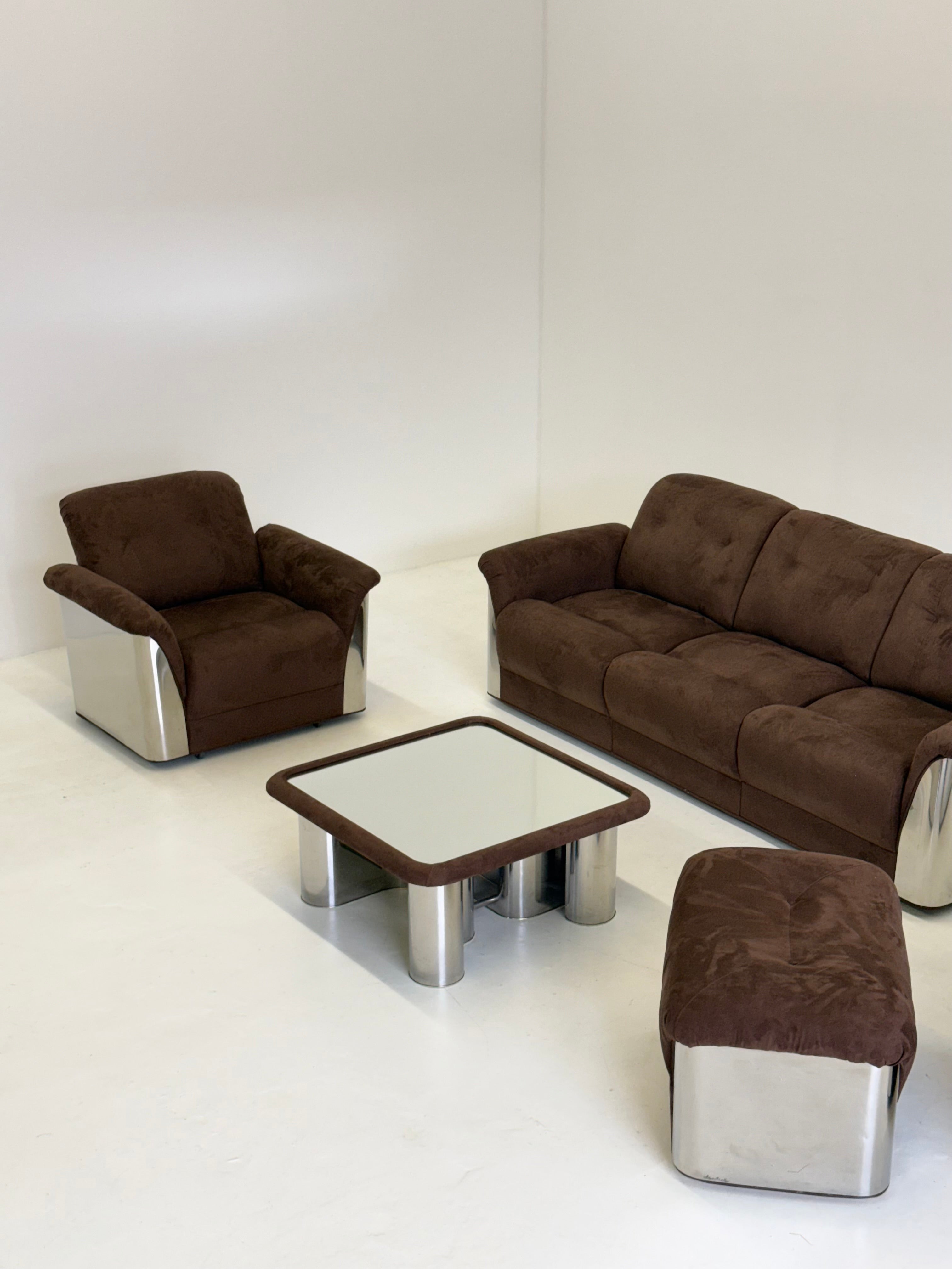 Gian Pietro Arosio Space Age coffee table — in context