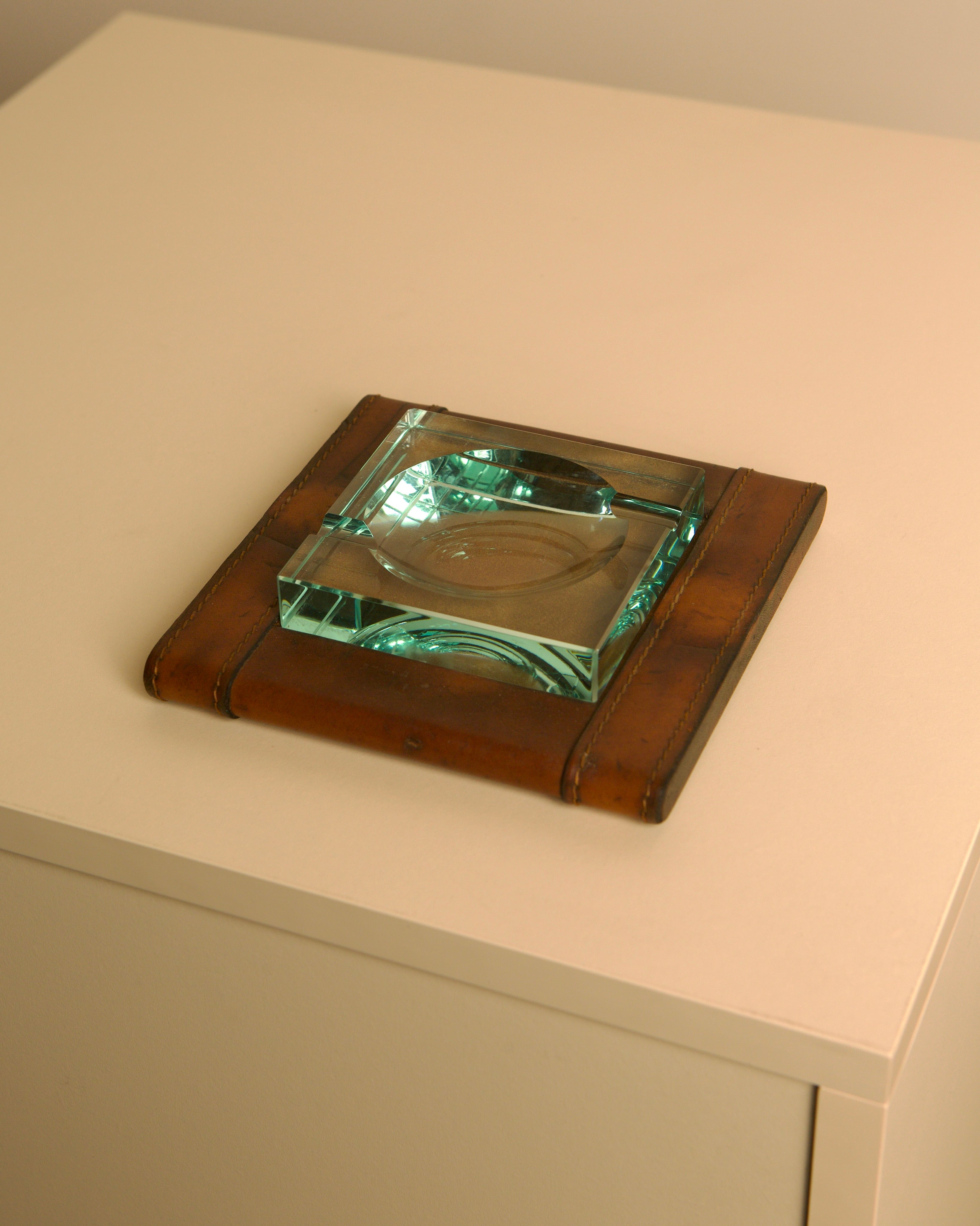 Square Italian Ashtray by Fontana Arte, 1960s — close-up of glass and leather detail