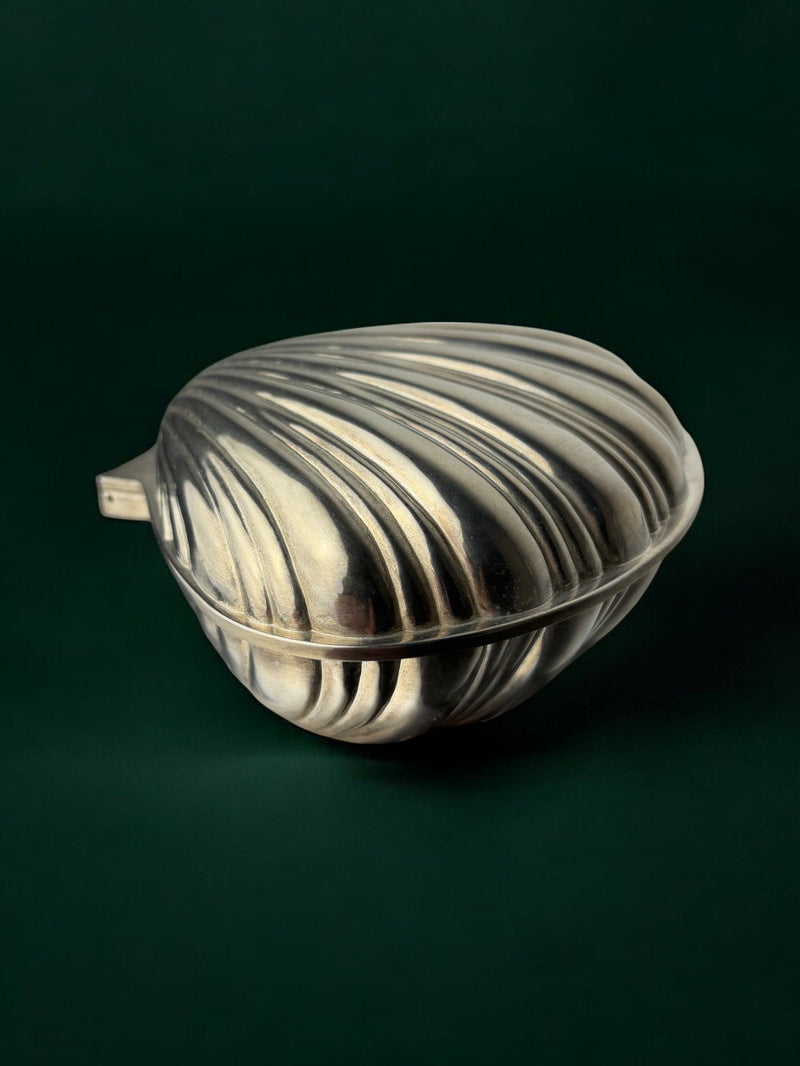 Shell Jewelry Box, Silver Plated, Italy, 1980s by Malamar Studio | The Oblist — vintage silver finish