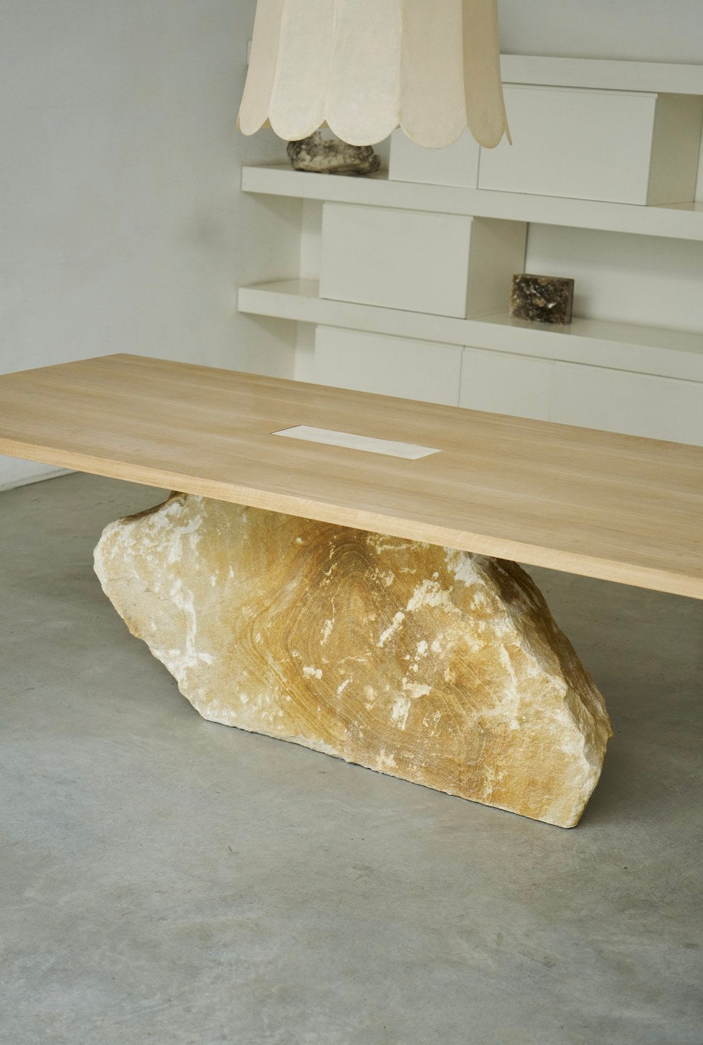 DINING TABLE ( 04 ) in stone and oak — detail view